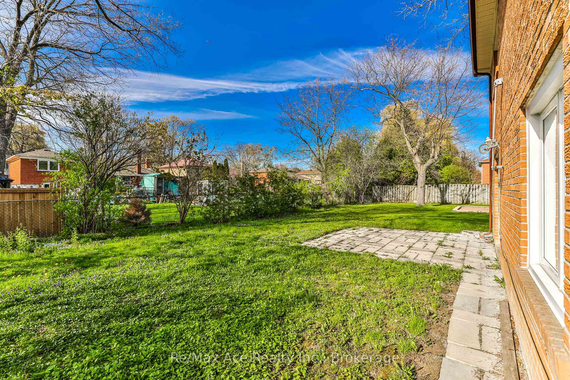 90 Charlton Blvd, Toronto, ON M2M1C1 | 4 Bedroom 4 Bathroom Detached House | Image 26