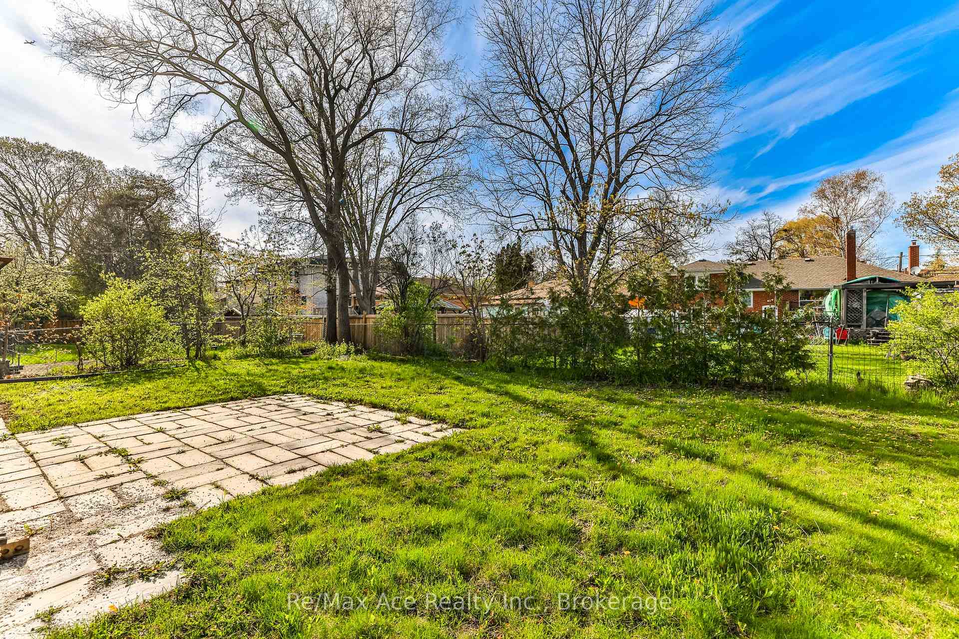90 Charlton Blvd, Toronto, ON M2M1C1 | 4 Bedroom 4 Bathroom Detached House | Image 27