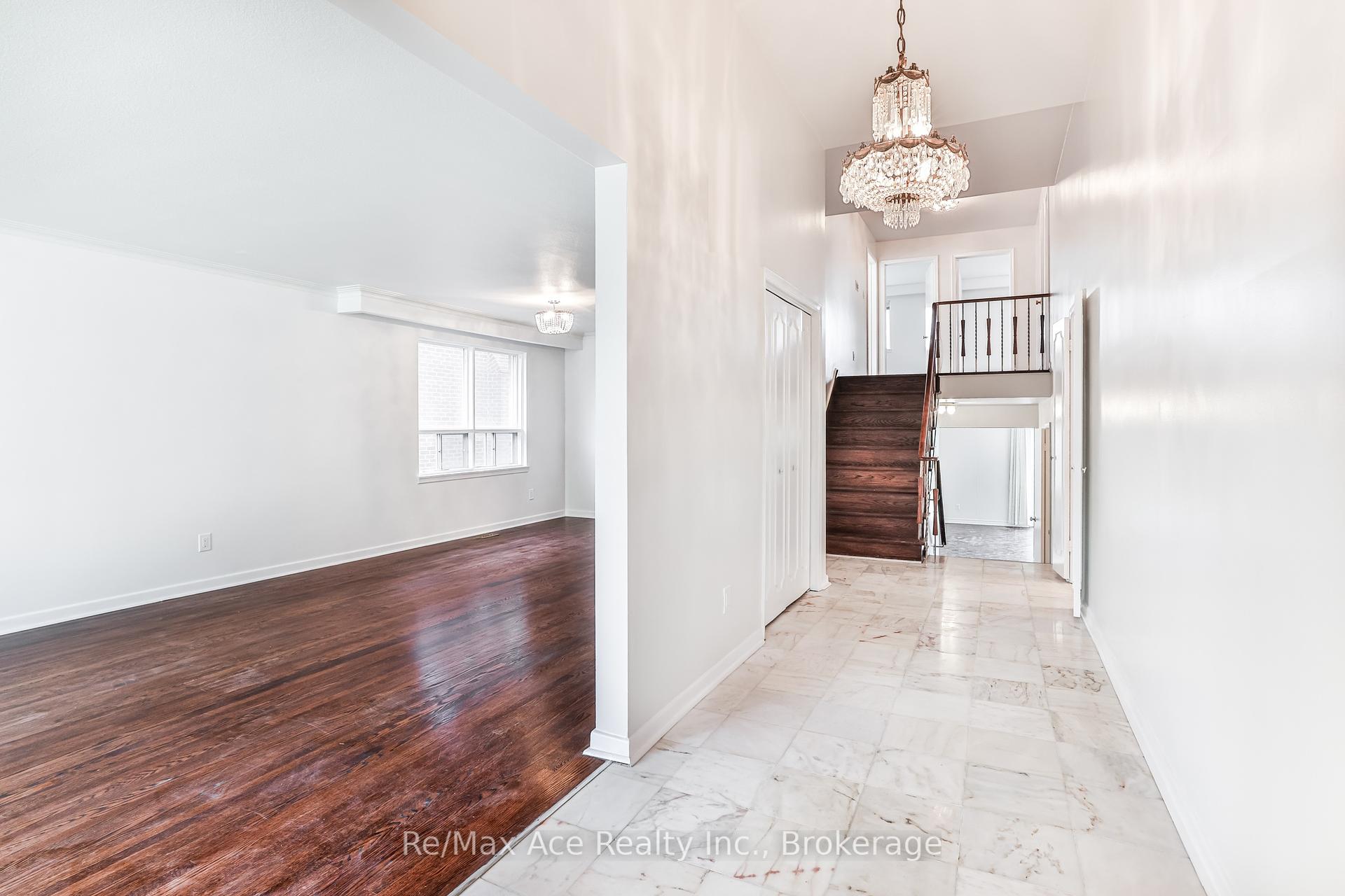 90 Charlton Blvd, Toronto, ON M2M1C1 | 4 Bedroom 4 Bathroom Detached House | Image 3