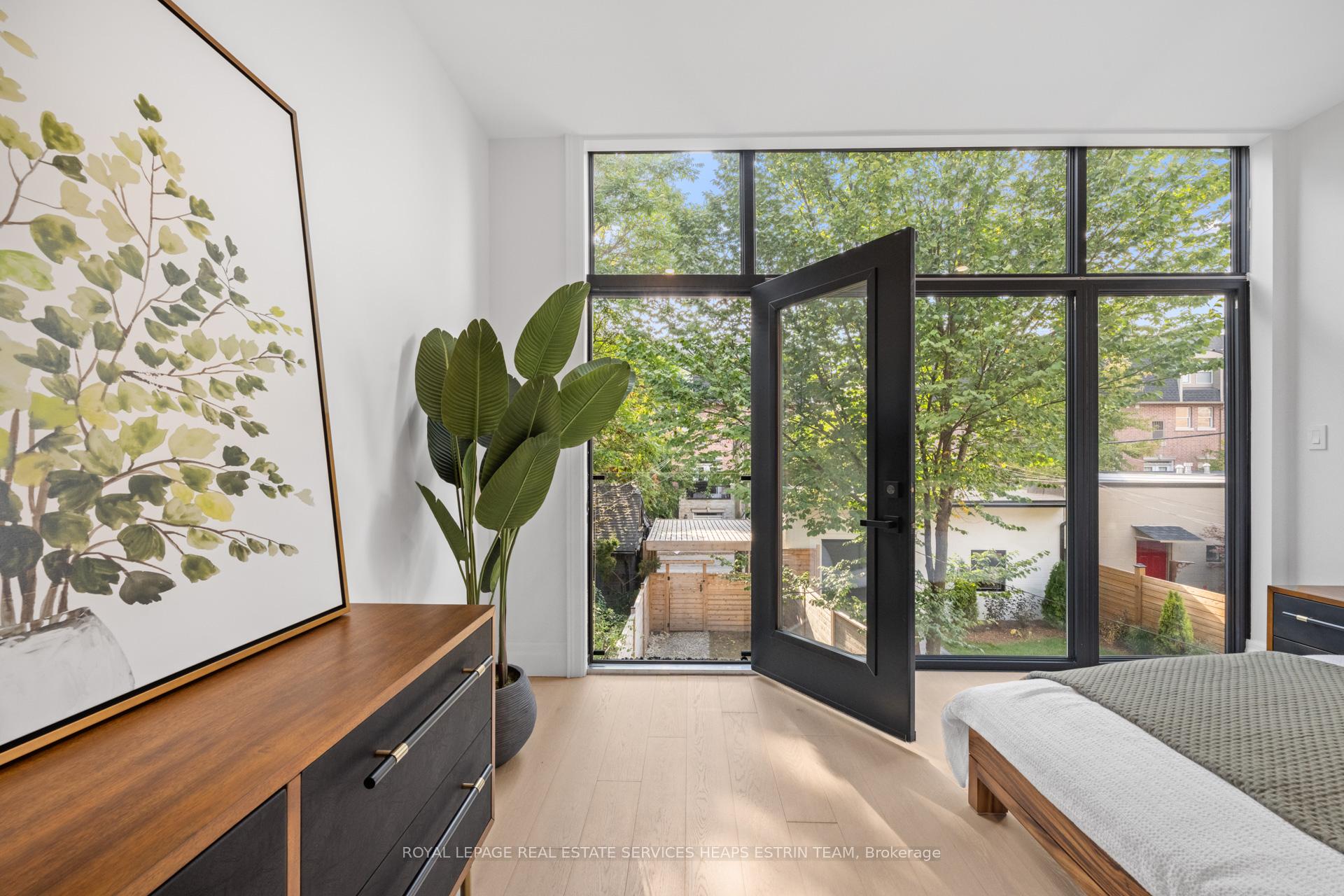 112 Givins St, Toronto, ON M6J2X9 | 4 Bedroom 5 Bathroom Semi-Detached House | Image 16