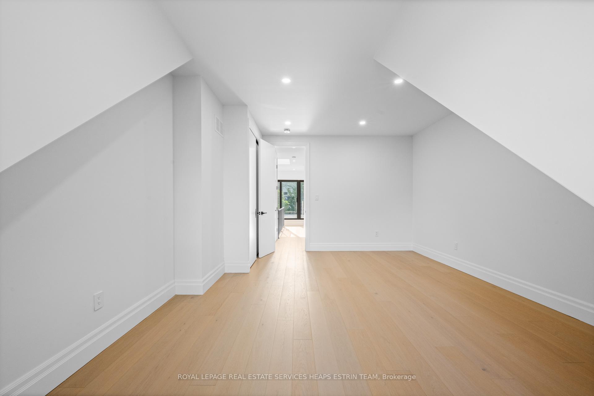 112 Givins St, Toronto, ON M6J2X9 | 4 Bedroom 5 Bathroom Semi-Detached House | Image 27