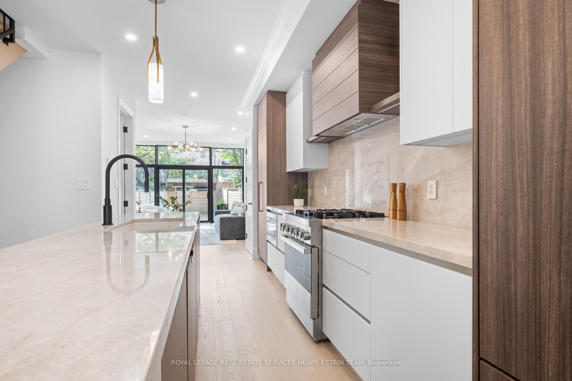 112 Givins St, Toronto, ON M6J2X9 | 4 Bedroom 5 Bathroom Semi-Detached House | Image 7