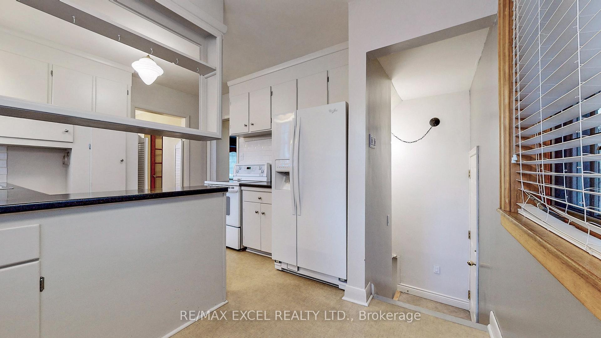 54 Centre Ave, Toronto, ON M2M2L5 | 3 Bedroom 2 Bathroom Detached House | Image 13