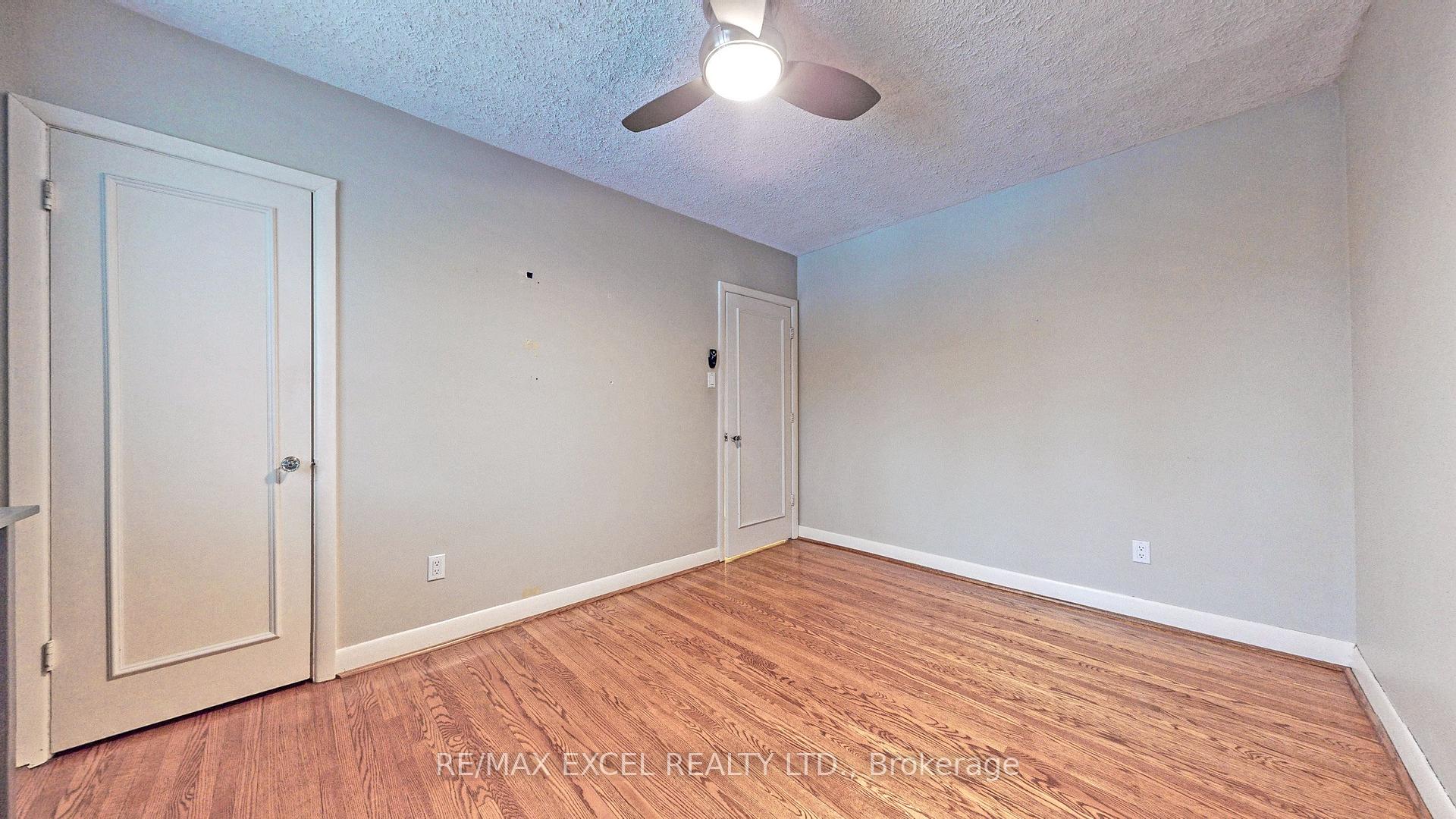 54 Centre Ave, Toronto, ON M2M2L5 | 3 Bedroom 2 Bathroom Detached House | Image 18