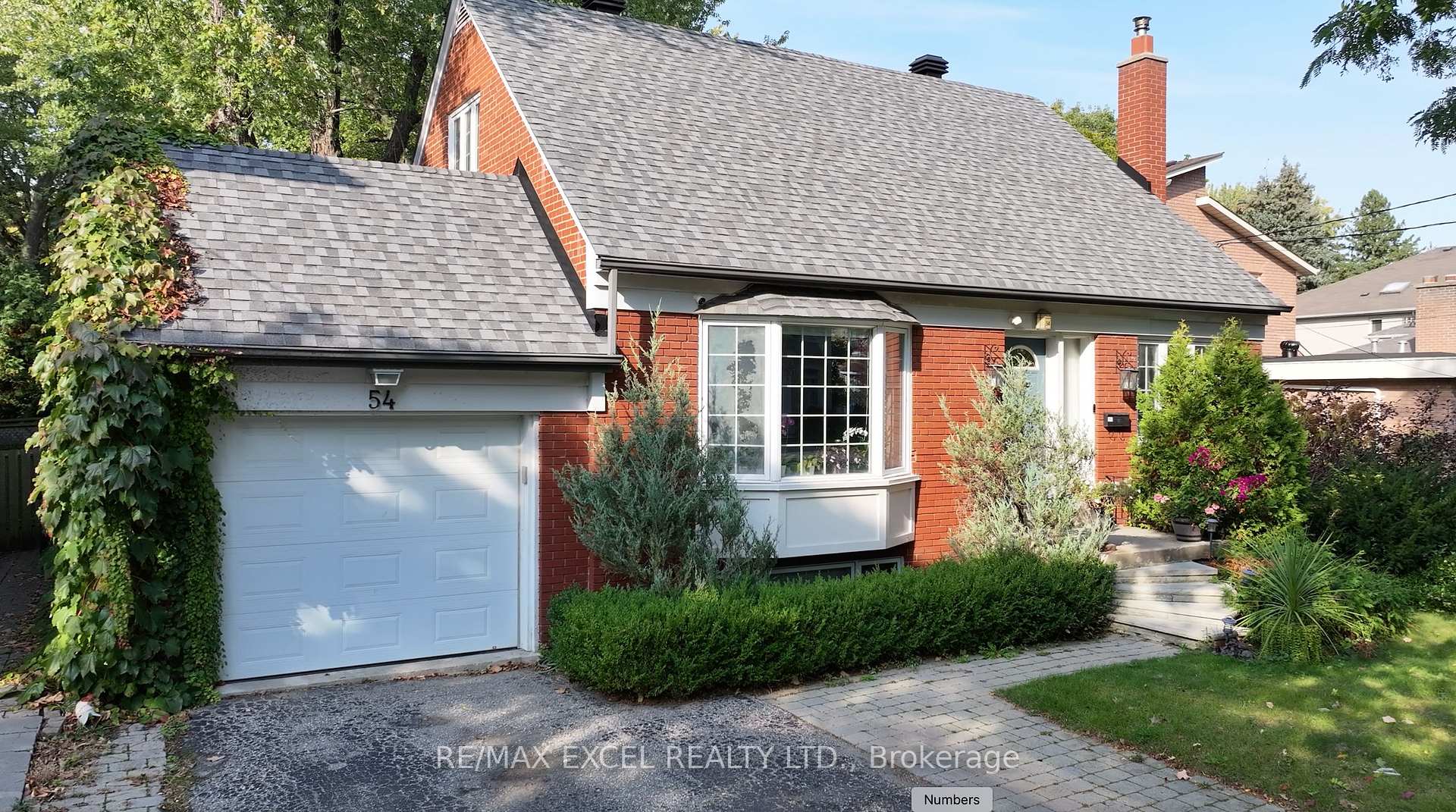54 Centre Ave, Toronto, ON M2M2L5 | 3 Bedroom 2 Bathroom Detached House | Image 2