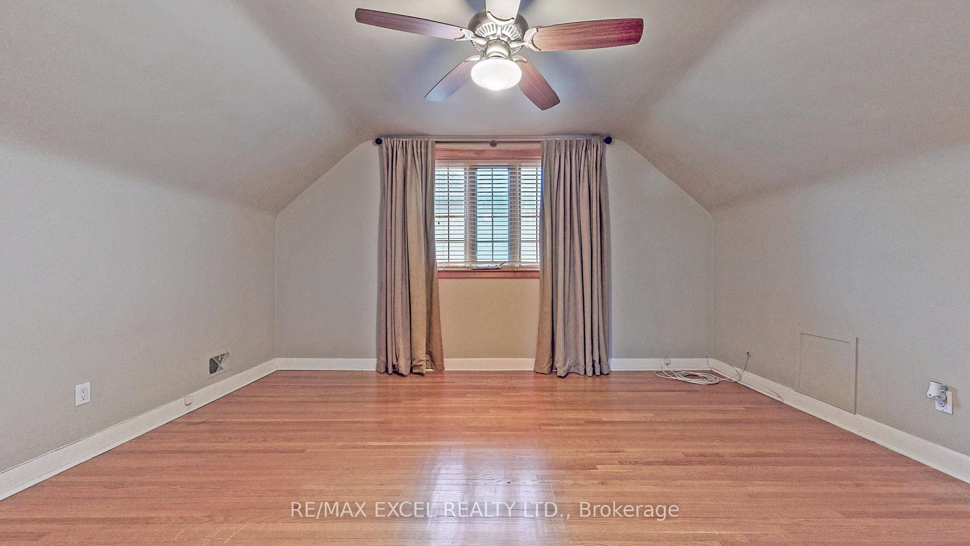 54 Centre Ave, Toronto, ON M2M2L5 | 3 Bedroom 2 Bathroom Detached House | Image 23