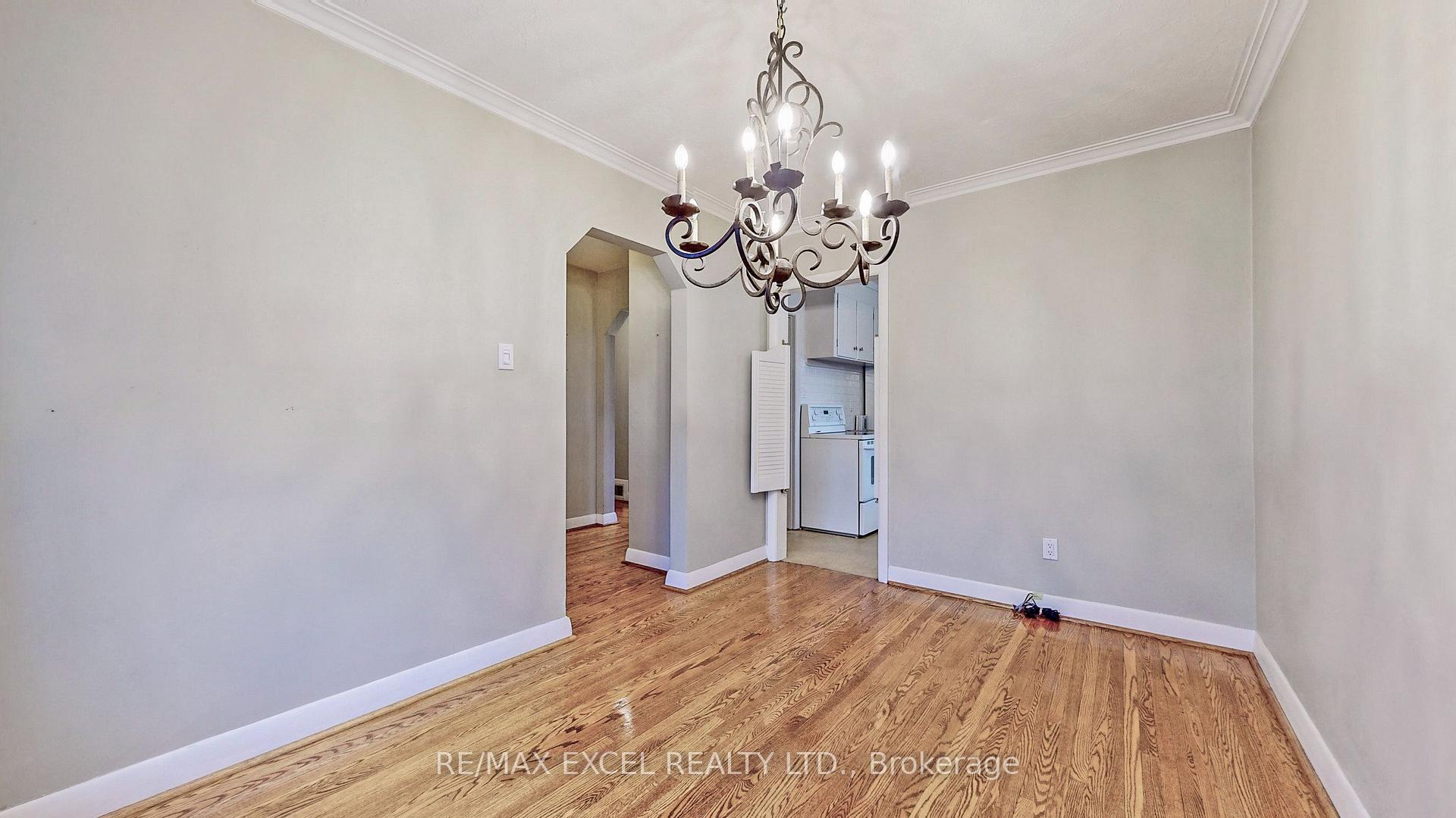 54 Centre Ave, Toronto, ON M2M2L5 | 3 Bedroom 2 Bathroom Detached House | Image 6