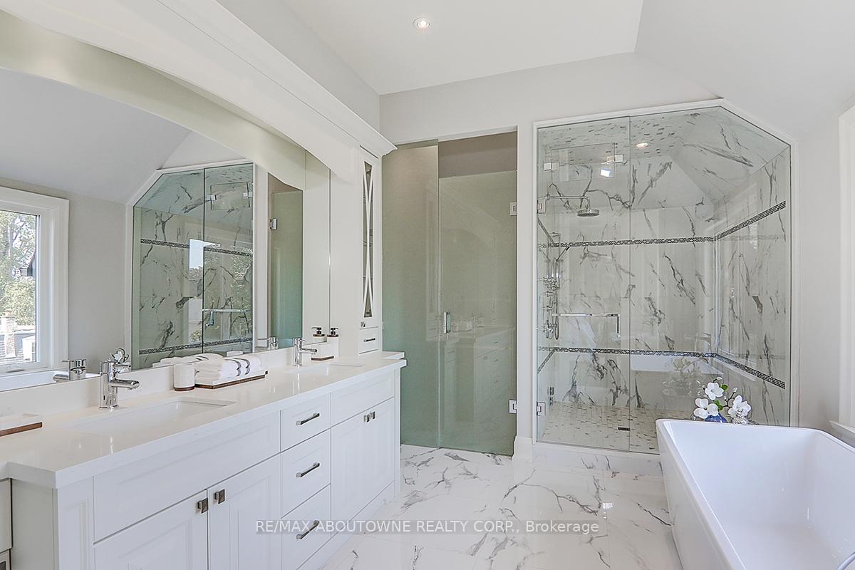 69 Heathview Ave, Toronto, ON M2K2C3 | 4 Bedroom 7 Bathroom Detached House | Image 26