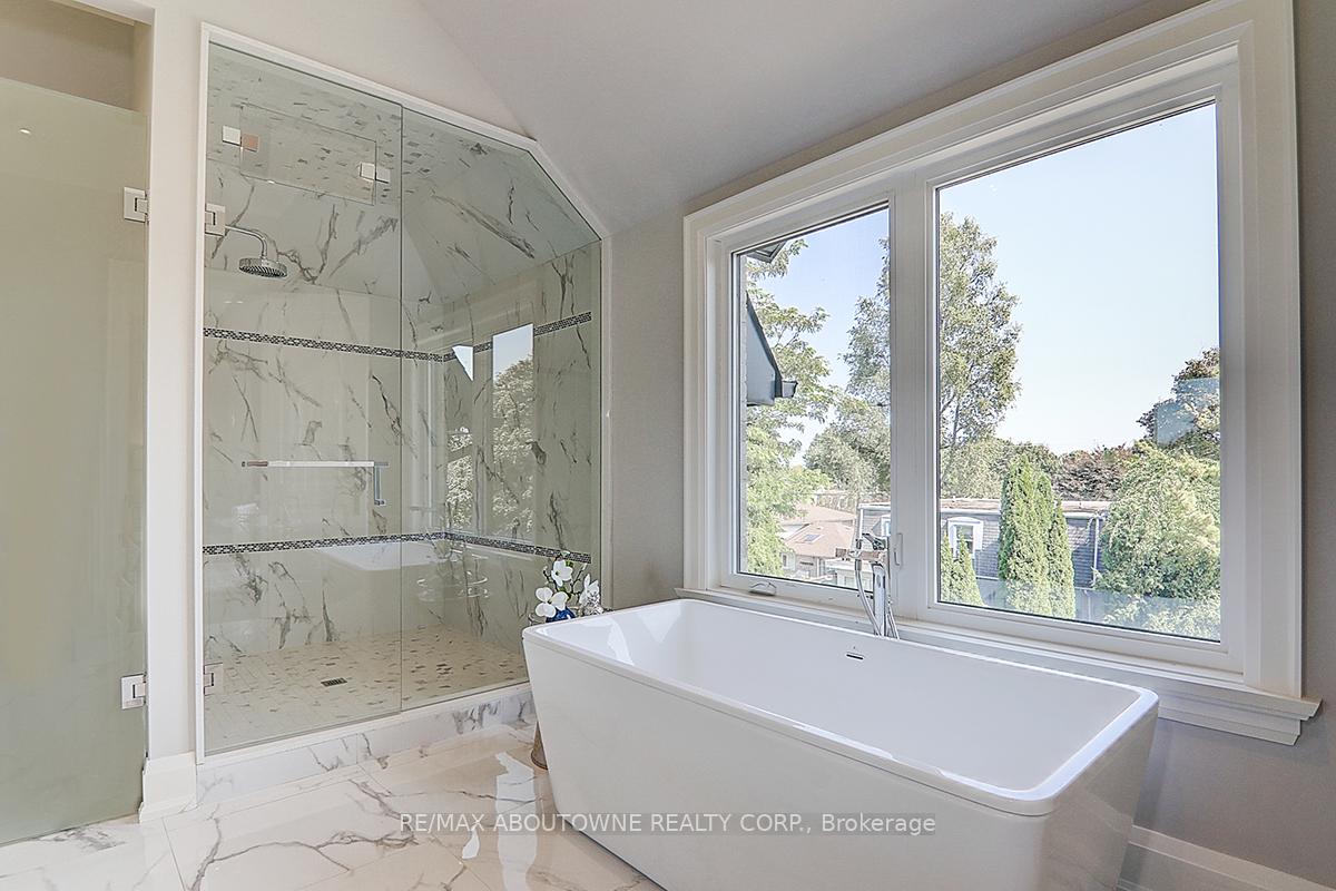 69 Heathview Ave, Toronto, ON M2K2C3 | 4 Bedroom 7 Bathroom Detached House | Image 27