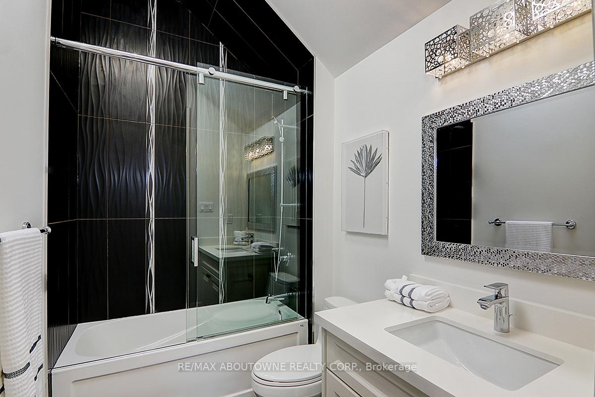 69 Heathview Ave, Toronto, ON M2K2C3 | 4 Bedroom 7 Bathroom Detached House | Image 29