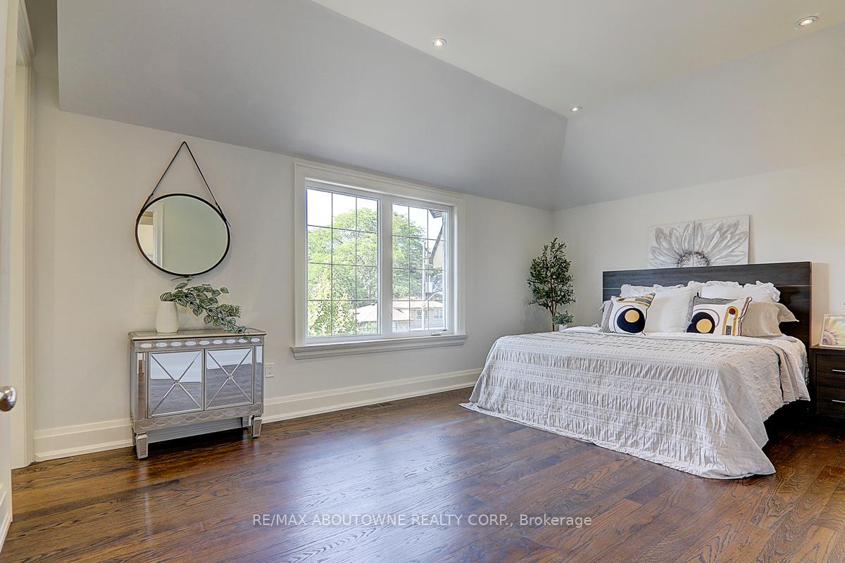 69 Heathview Ave, Toronto, ON M2K2C3 | 4 Bedroom 7 Bathroom Detached House | Image 30