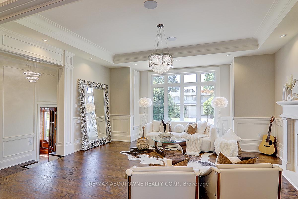 69 Heathview Ave, Toronto, ON M2K2C3 | 4 Bedroom 7 Bathroom Detached House | Image 8