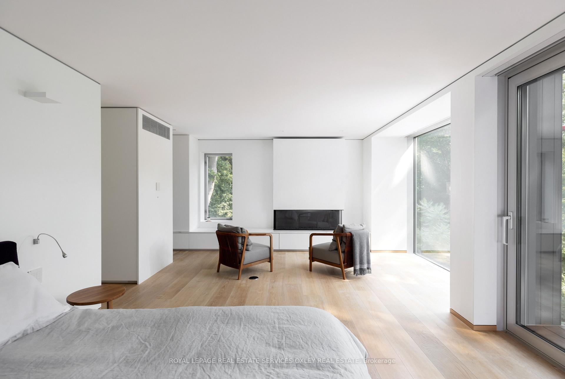 11 Beaumont Rd, Toronto, ON M4W1V4 | 4 Bedroom 4 Bathroom Detached House | Image 16