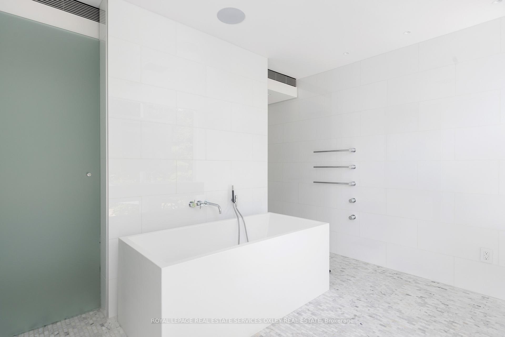 11 Beaumont Rd, Toronto, ON M4W1V4 | 4 Bedroom 4 Bathroom Detached House | Image 18