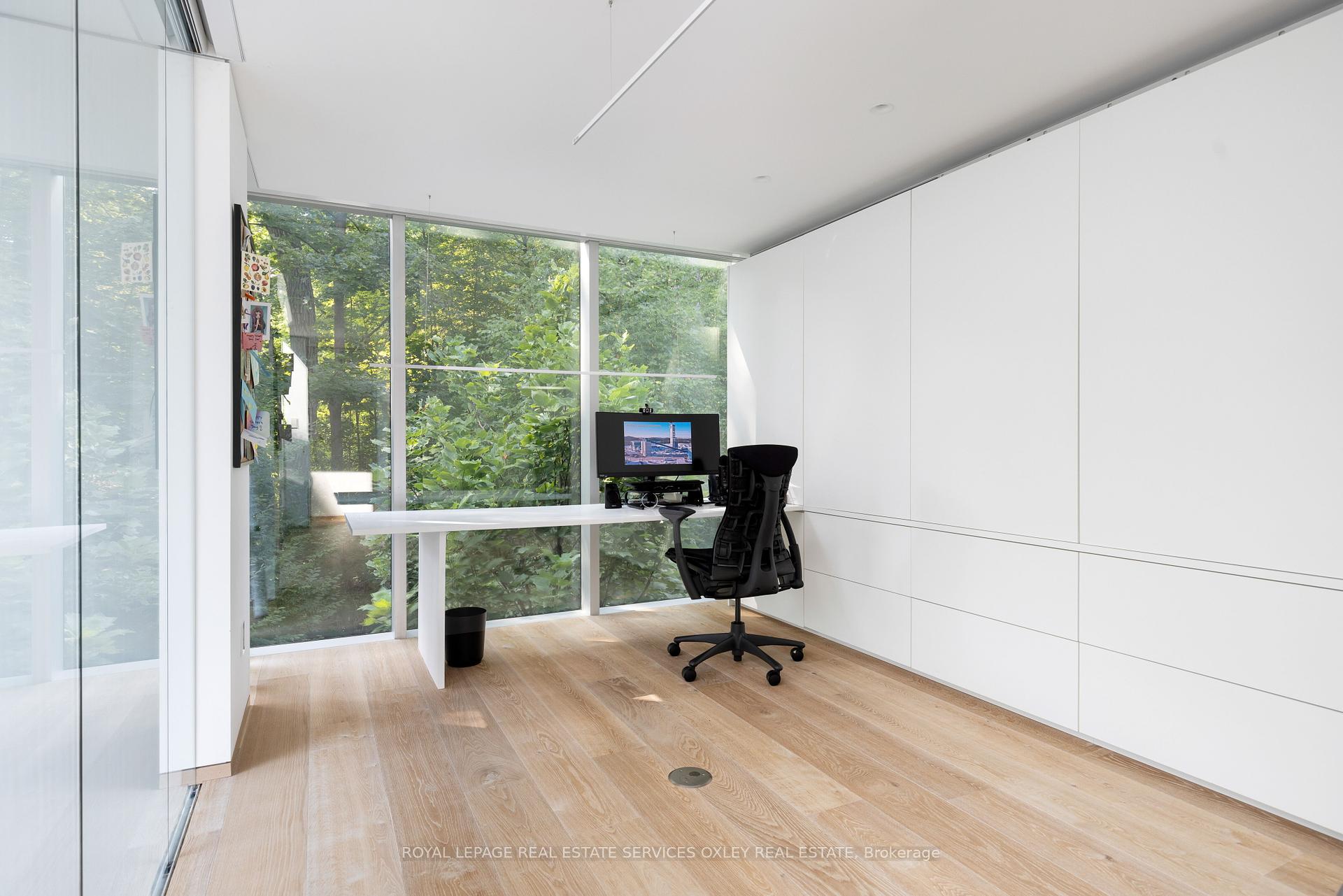 11 Beaumont Rd, Toronto, ON M4W1V4 | 4 Bedroom 4 Bathroom Detached House | Image 19