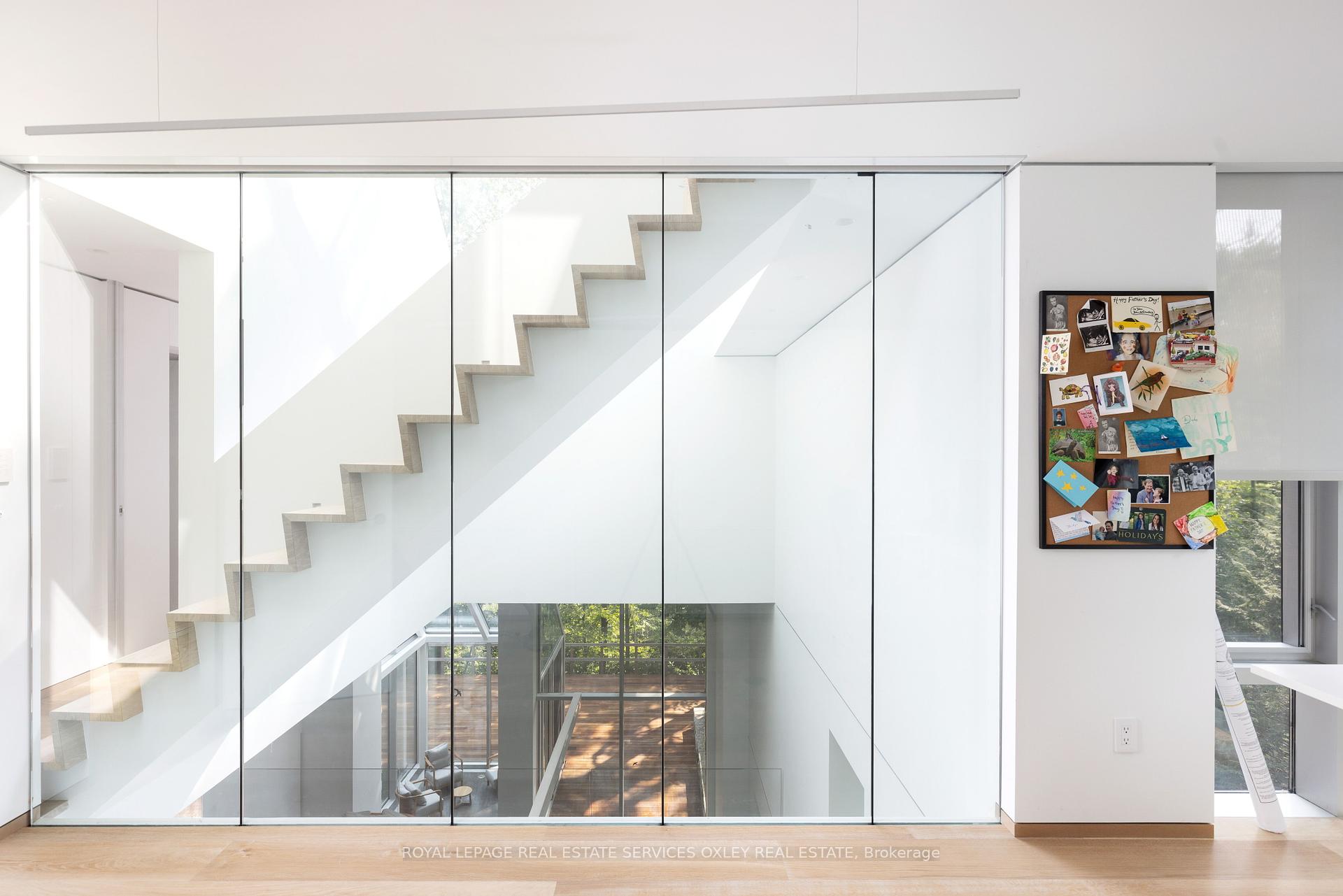 11 Beaumont Rd, Toronto, ON M4W1V4 | 4 Bedroom 4 Bathroom Detached House | Image 20