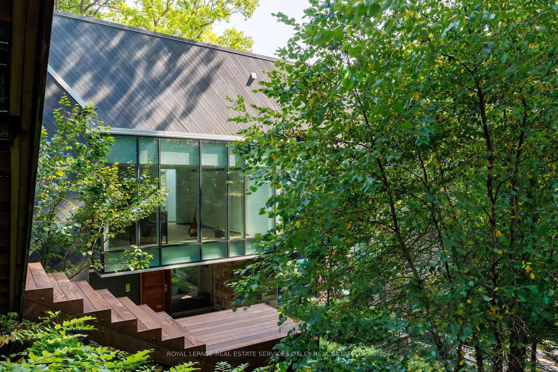 11 Beaumont Rd, Toronto, ON M4W1V4 | 4 Bedroom 4 Bathroom Detached House | Image 22