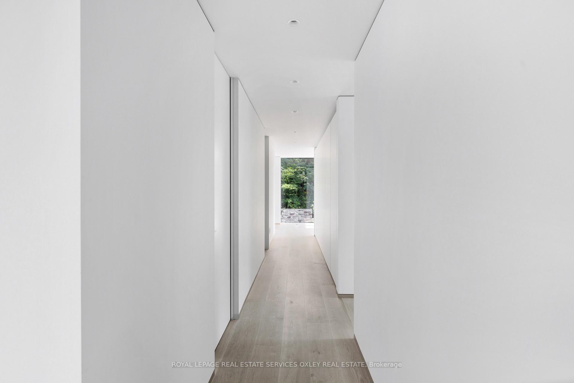 11 Beaumont Rd, Toronto, ON M4W1V4 | 4 Bedroom 4 Bathroom Detached House | Image 24