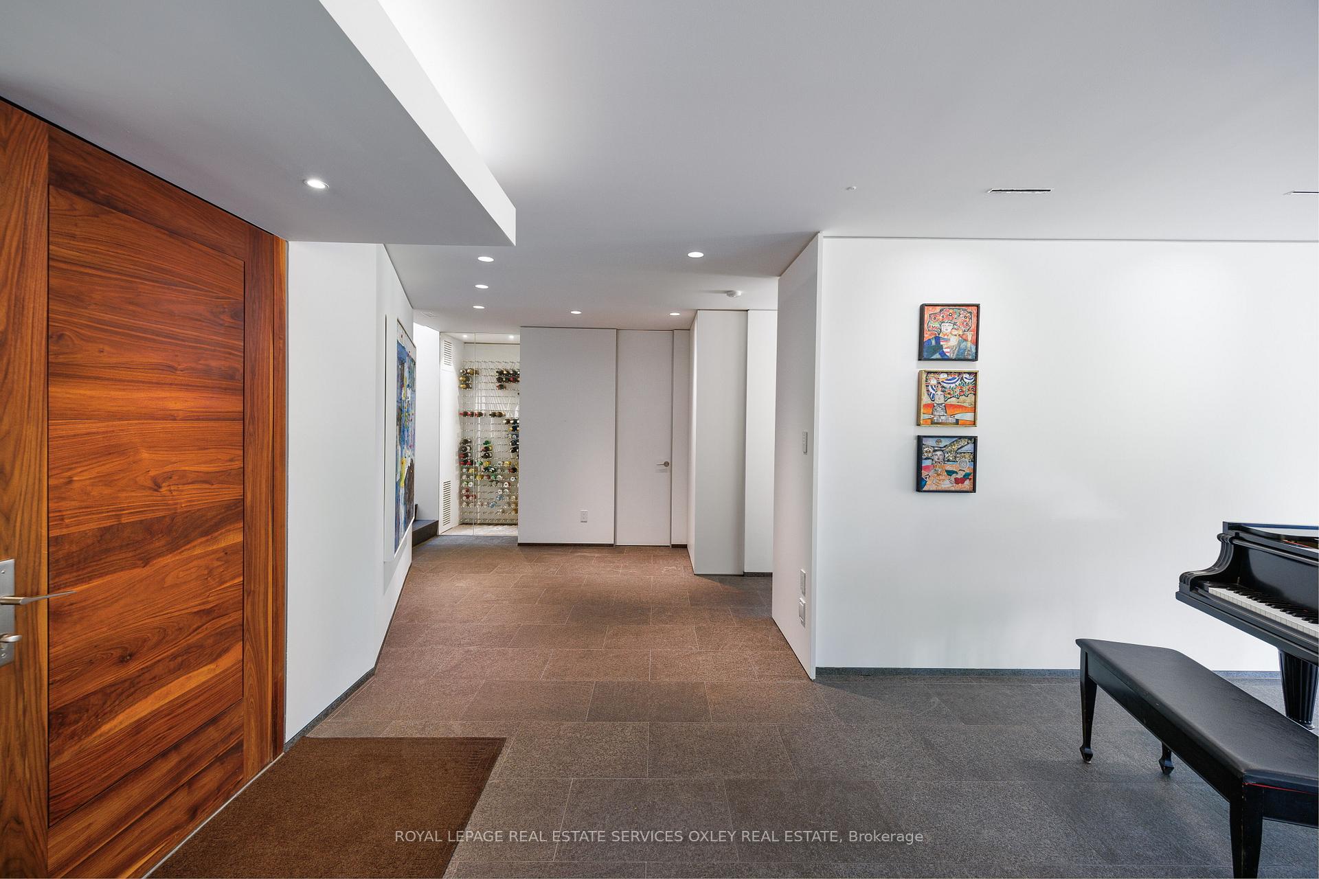 11 Beaumont Rd, Toronto, ON M4W1V4 | 4 Bedroom 4 Bathroom Detached House | Image 4