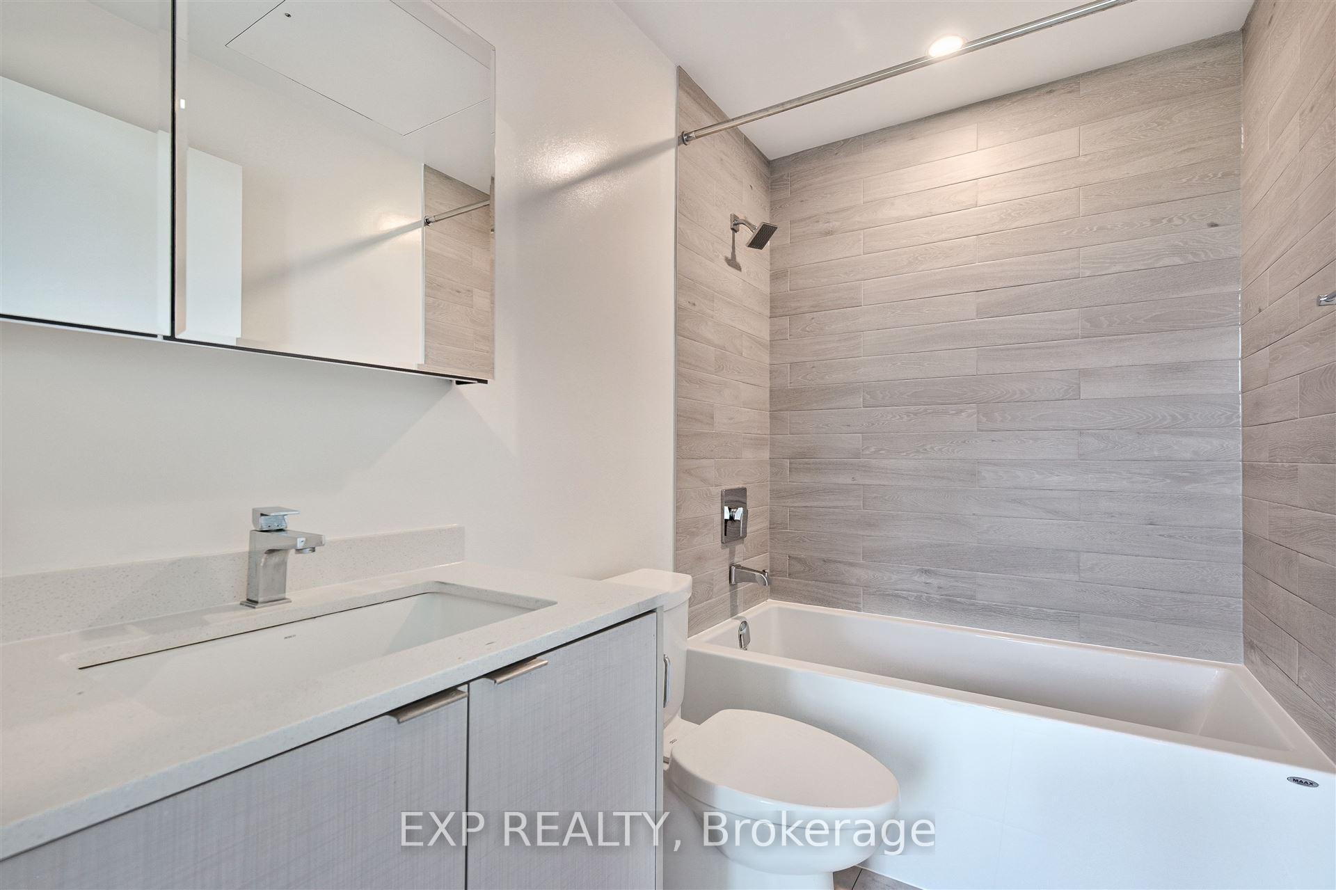 #2216 - 1926 Lakeshore Blvd W, Toronto, ON M6S1A1 | 1 Bedroom 1 Bathroom Condo Apt | Image 12