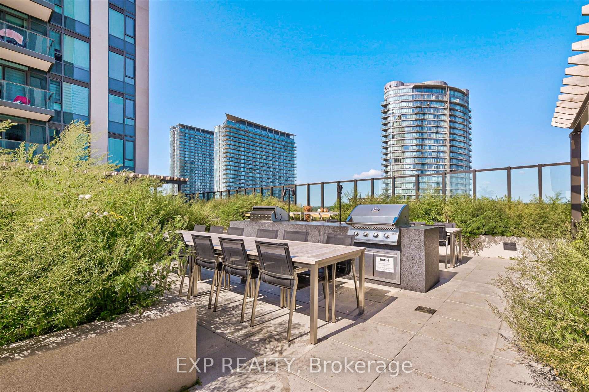 #2216 - 1926 Lakeshore Blvd W, Toronto, ON M6S1A1 | 1 Bedroom 1 Bathroom Condo Apt | Image 22