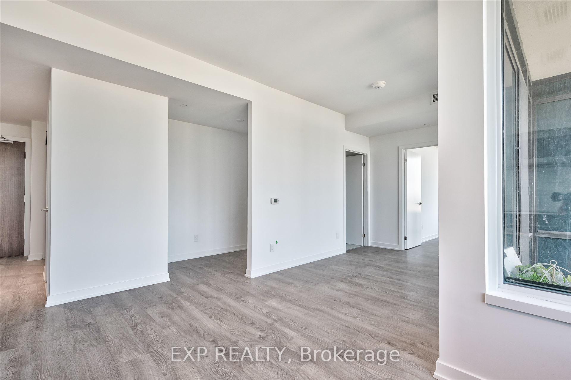 #2216 - 1926 Lakeshore Blvd W, Toronto, ON M6S1A1 | 1 Bedroom 1 Bathroom Condo Apt | Image 9