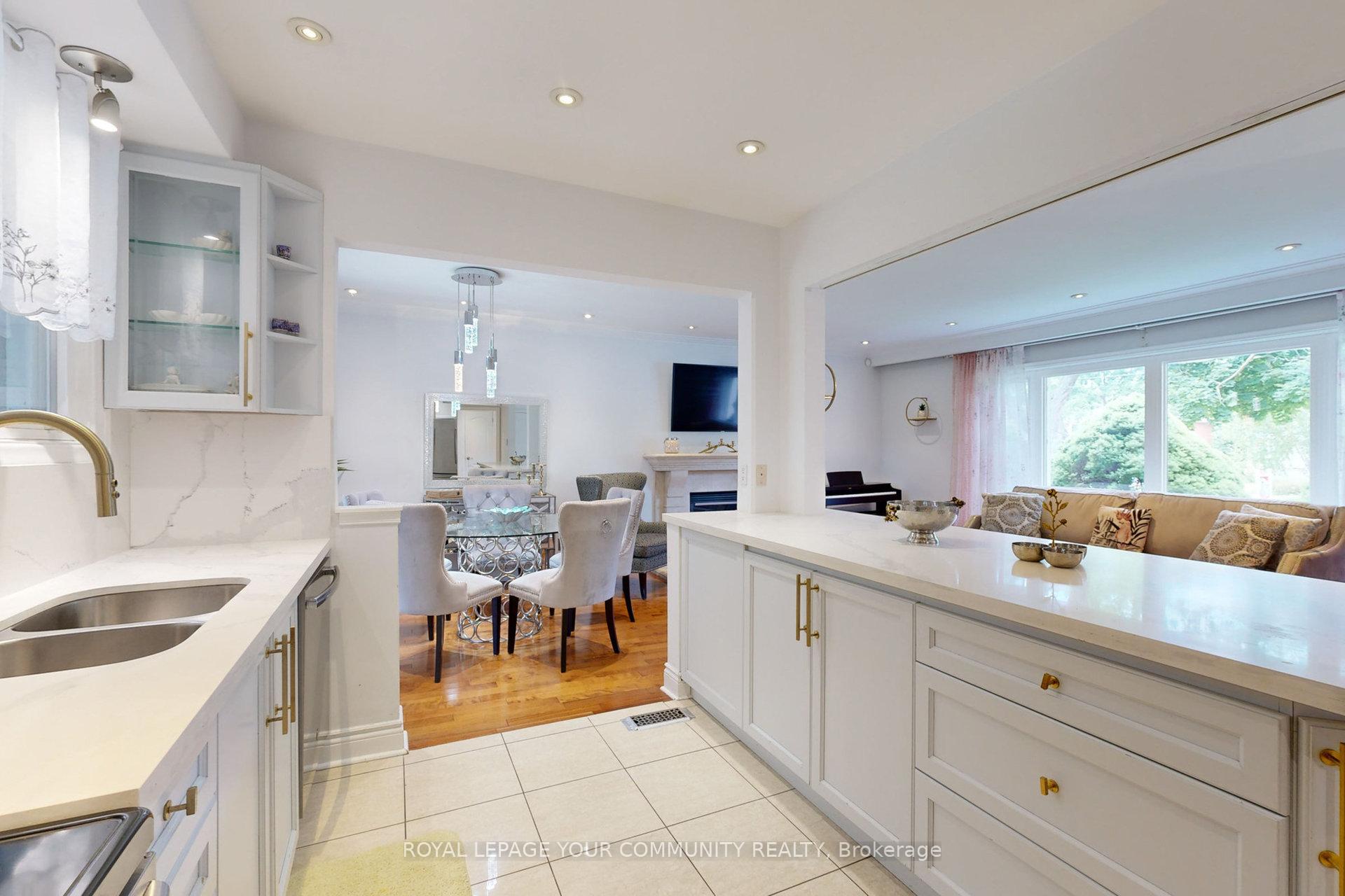 191 Maxome Ave, Toronto, ON M2M3L1 | 3 Bedroom 3 Bathroom Detached House | Image 12