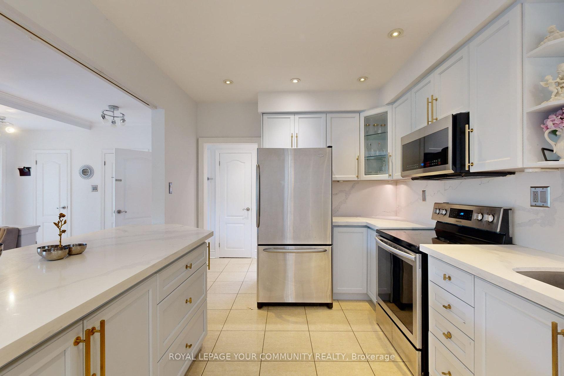 191 Maxome Ave, Toronto, ON M2M3L1 | 3 Bedroom 3 Bathroom Detached House | Image 13