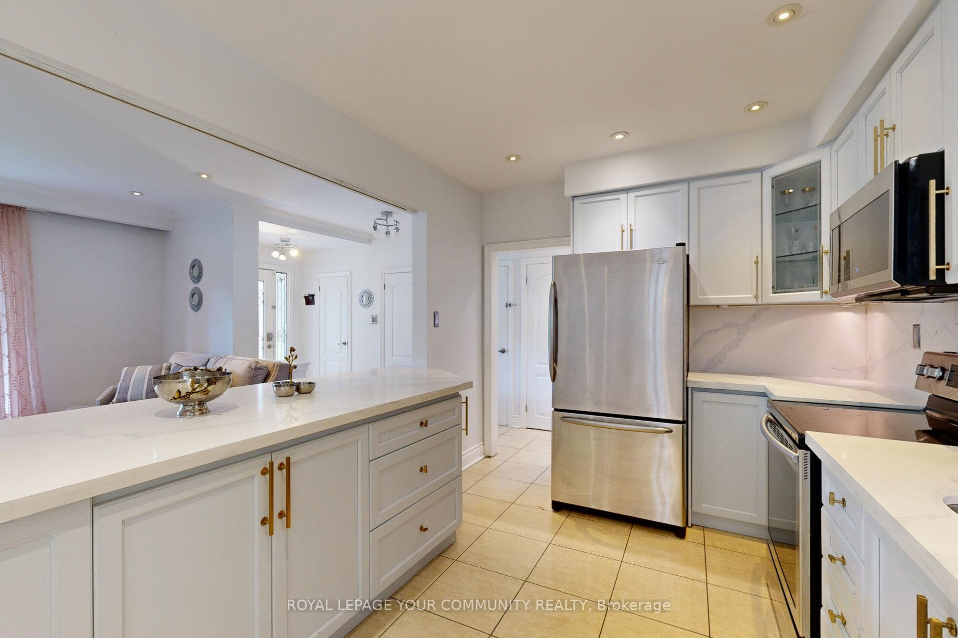 191 Maxome Ave, Toronto, ON M2M3L1 | 3 Bedroom 3 Bathroom Detached House | Image 15