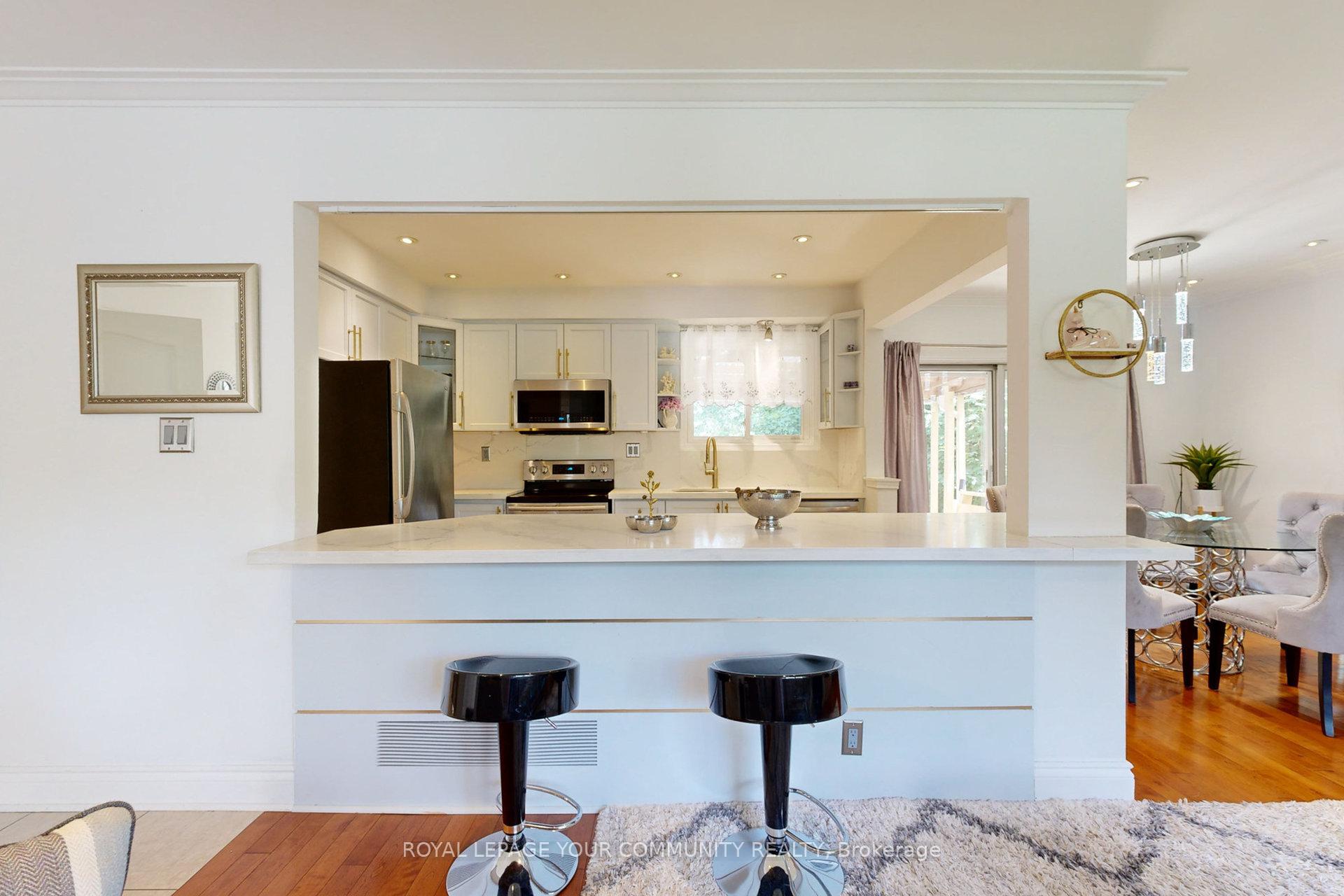 191 Maxome Ave, Toronto, ON M2M3L1 | 3 Bedroom 3 Bathroom Detached House | Image 16