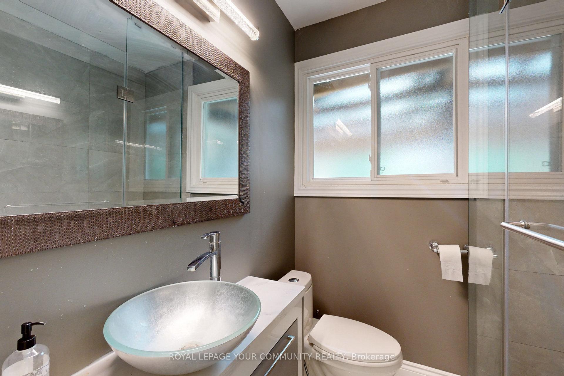 191 Maxome Ave, Toronto, ON M2M3L1 | 3 Bedroom 3 Bathroom Detached House | Image 24