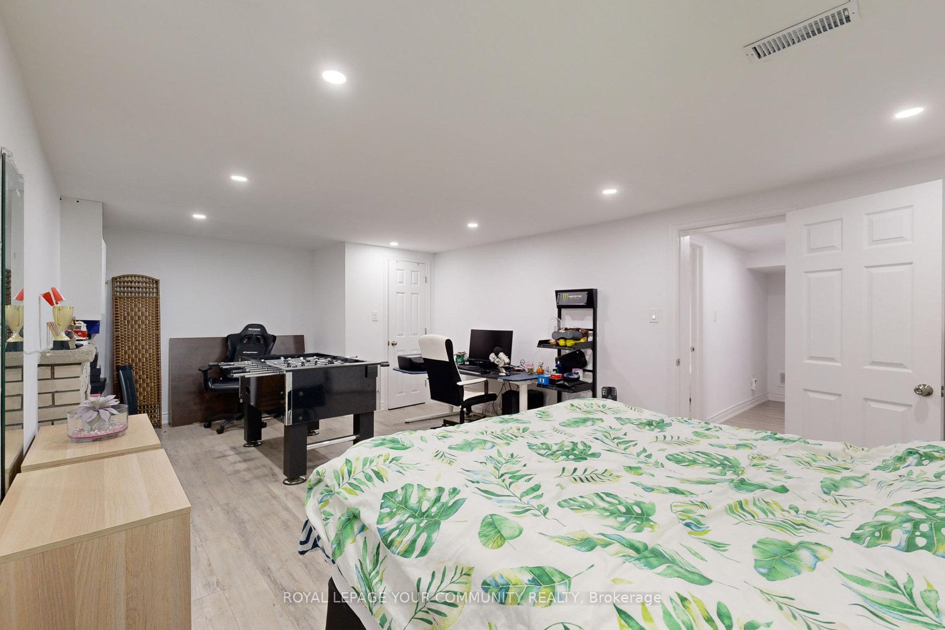 191 Maxome Ave, Toronto, ON M2M3L1 | 3 Bedroom 3 Bathroom Detached House | Image 34