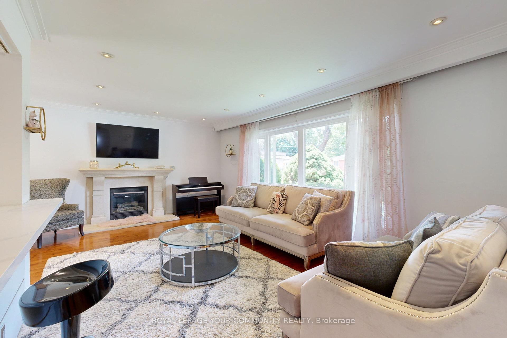 191 Maxome Ave, Toronto, ON M2M3L1 | 3 Bedroom 3 Bathroom Detached House | Image 5