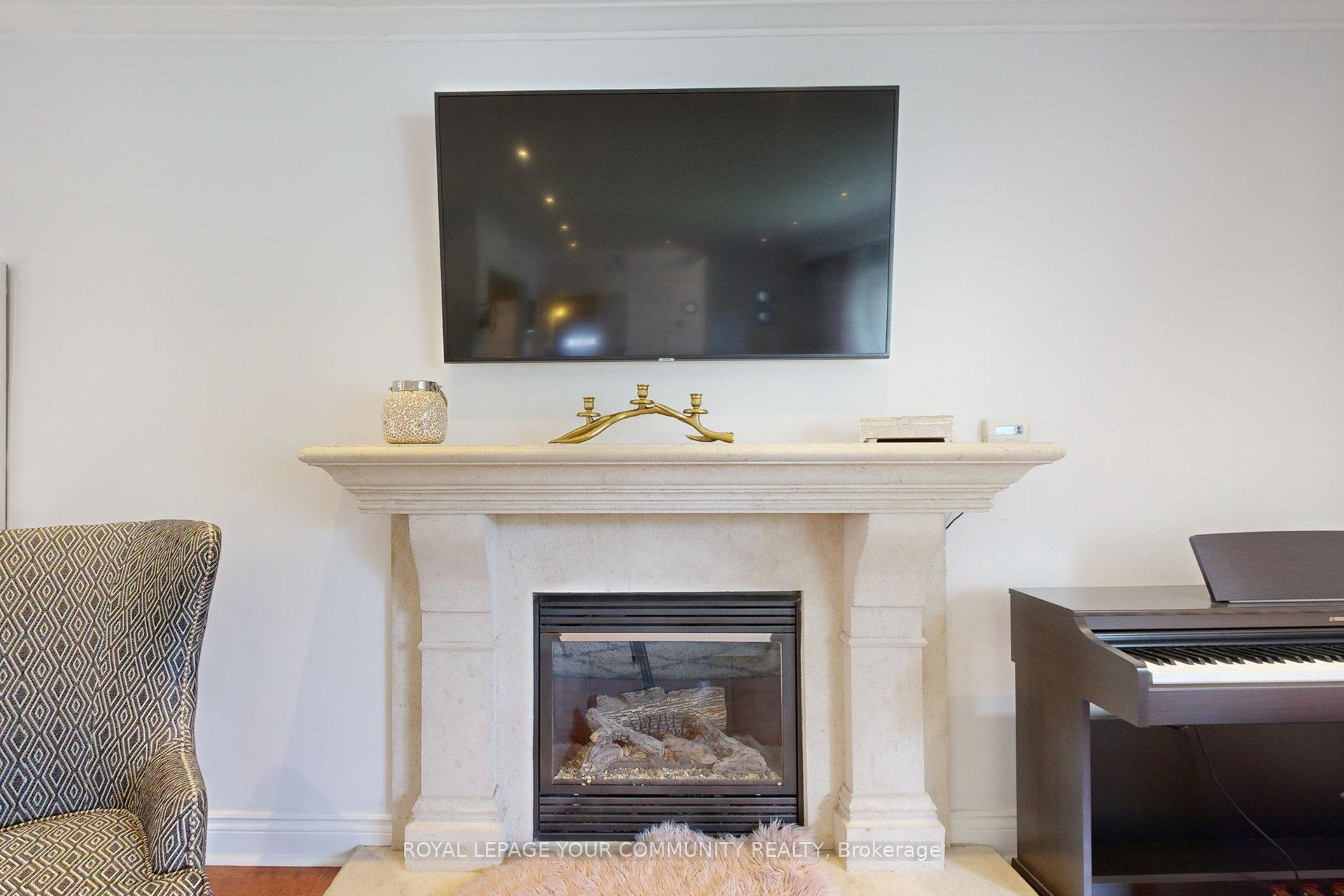 191 Maxome Ave, Toronto, ON M2M3L1 | 3 Bedroom 3 Bathroom Detached House | Image 8