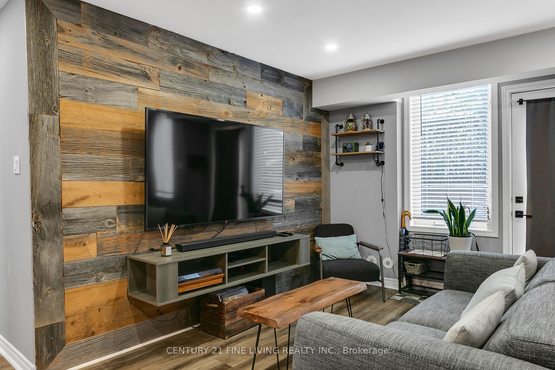 #701 - 39 Canniff St, Toronto, ON M6K3M5 | 2 Bedroom 1 Bathroom Condo Townhouse | Image 5