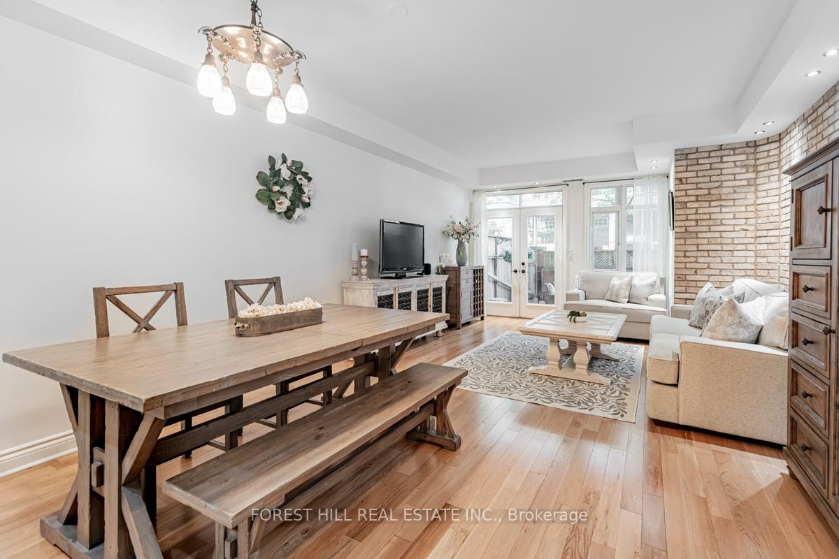 #116 - 500 Richmond St W, Toronto, ON M5V3N4 | 2 Bedroom 1 Bathroom Condo Apt | Image 1