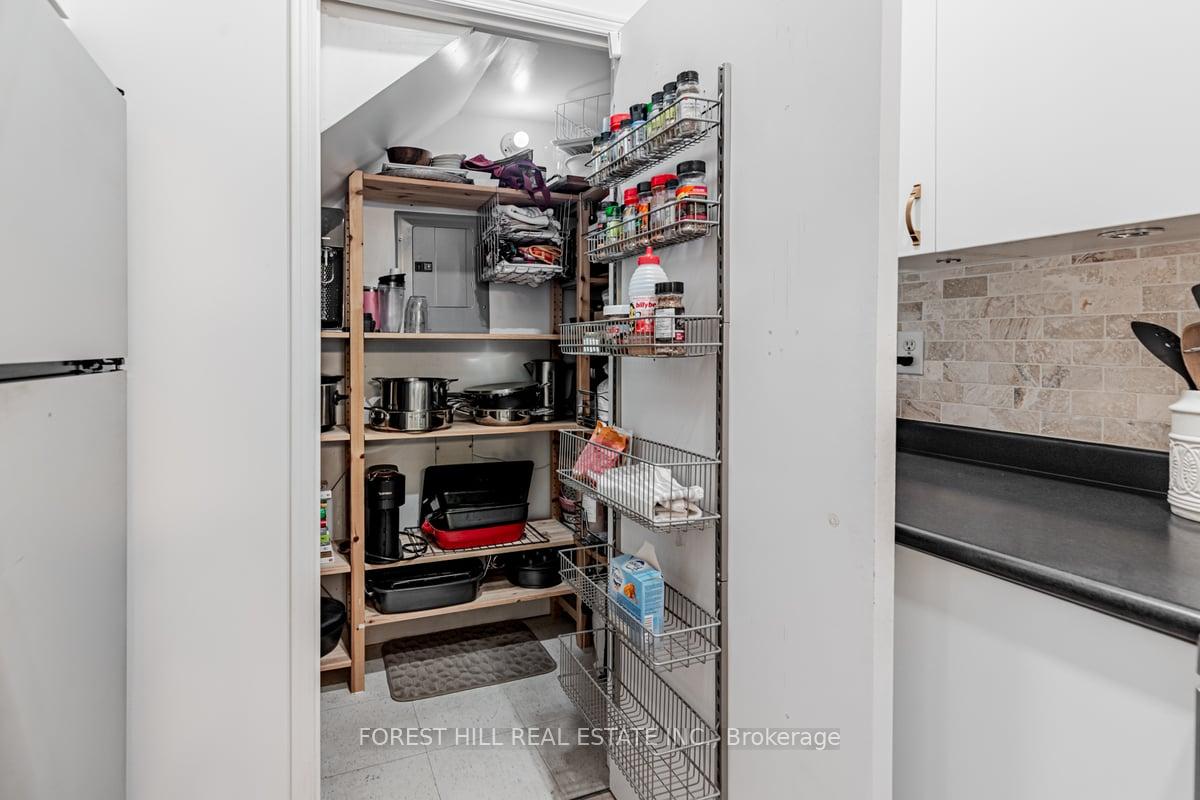 #116 - 500 Richmond St W, Toronto, ON M5V3N4 | 2 Bedroom 1 Bathroom Condo Apt | Image 11