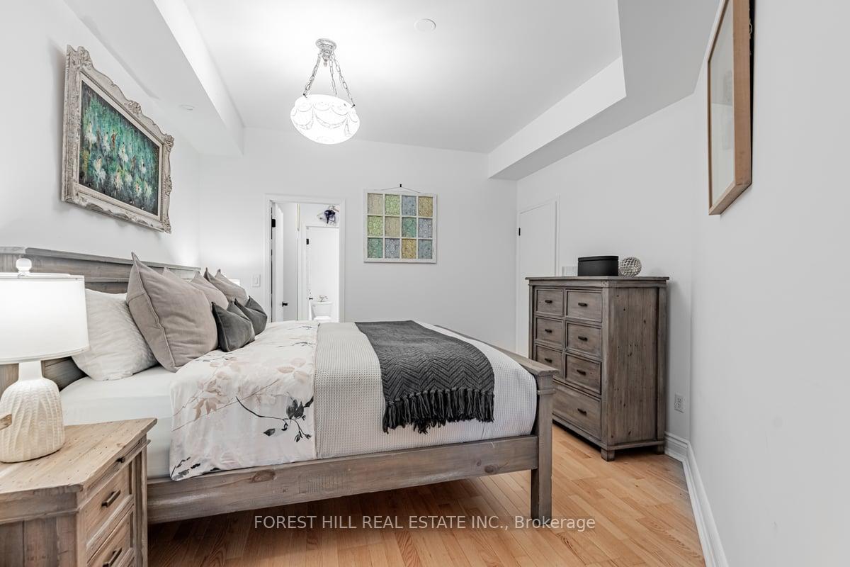 #116 - 500 Richmond St W, Toronto, ON M5V3N4 | 2 Bedroom 1 Bathroom Condo Apt | Image 17