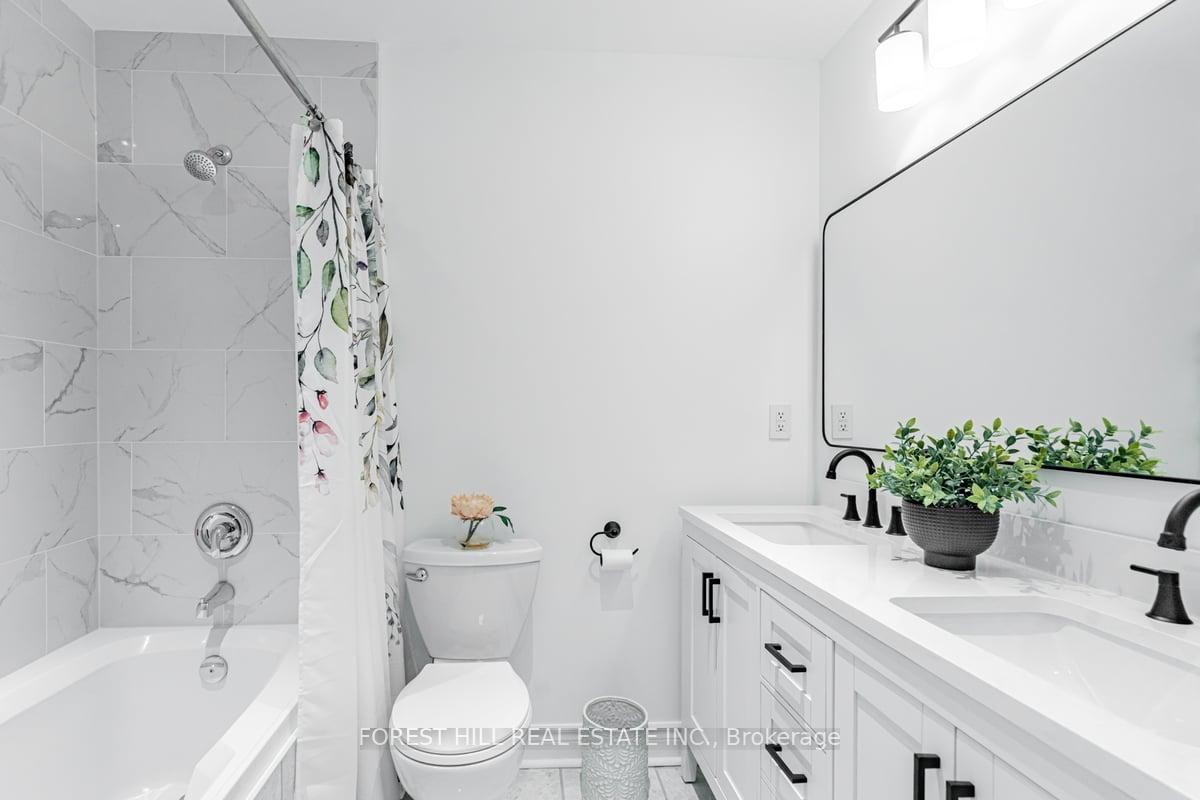 #116 - 500 Richmond St W, Toronto, ON M5V3N4 | 2 Bedroom 1 Bathroom Condo Apt | Image 20