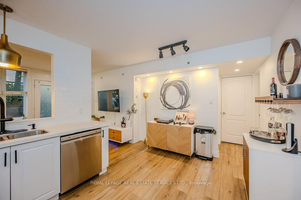 #521 - 10 Douro St, Toronto, ON M6K3M4 | 2 Bedroom 1 Bathroom Condo Townhouse | Image 14