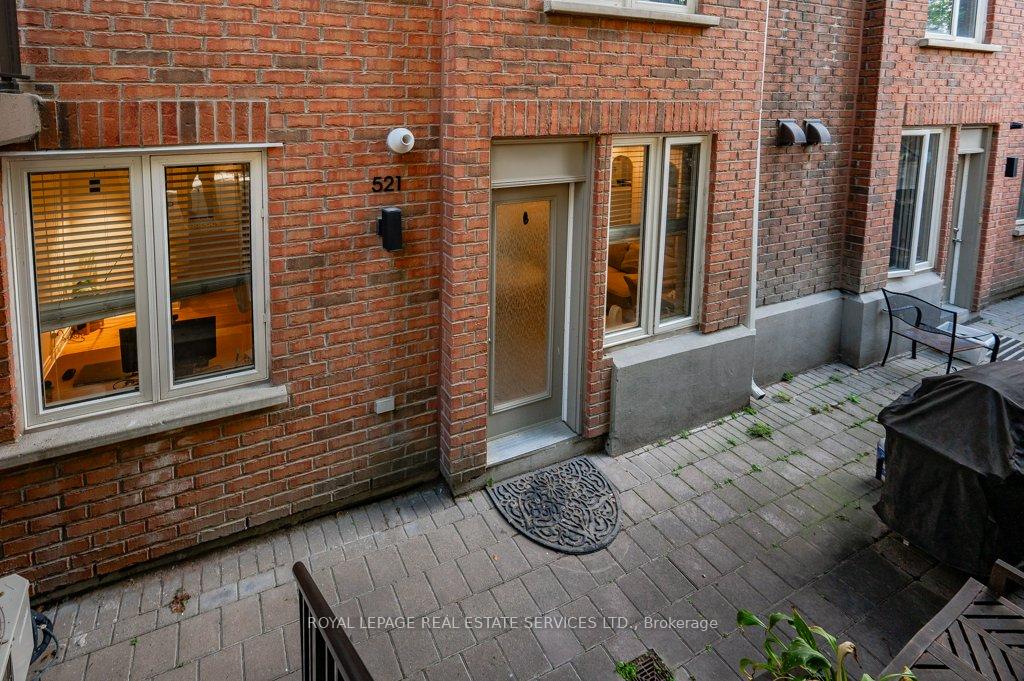 #521 - 10 Douro St, Toronto, ON M6K3M4 | 2 Bedroom 1 Bathroom Condo Townhouse | Image 4