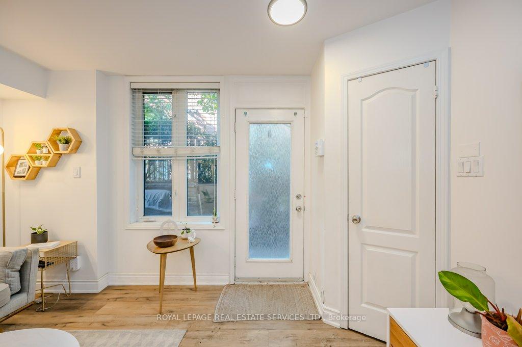 #521 - 10 Douro St, Toronto, ON M6K3M4 | 2 Bedroom 1 Bathroom Condo Townhouse | Image 8