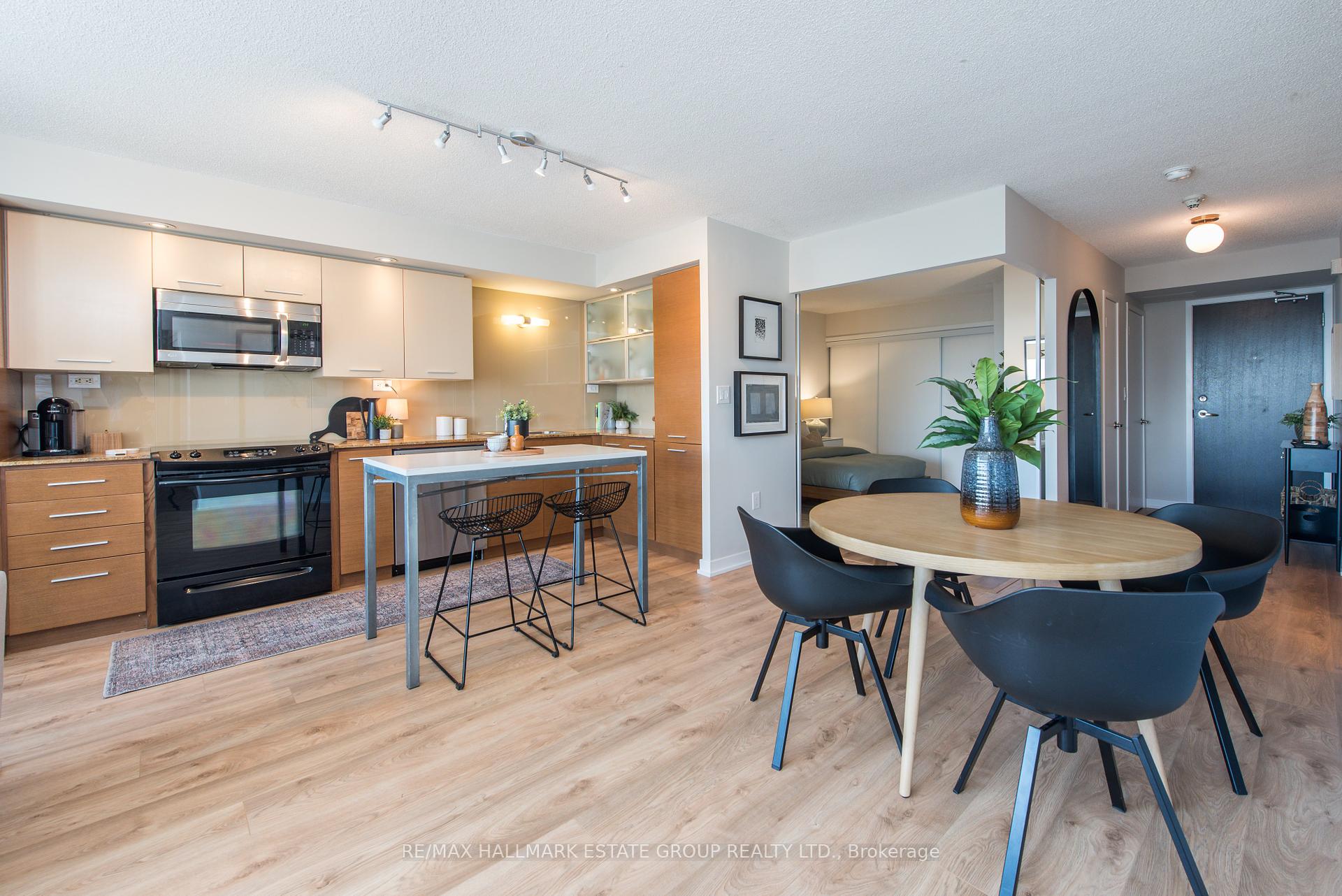 #545 - 8 Telegram Mews, Toronto, ON M5V3Z5 | 3 Bedroom 2 Bathroom Condo Apt | Image 12