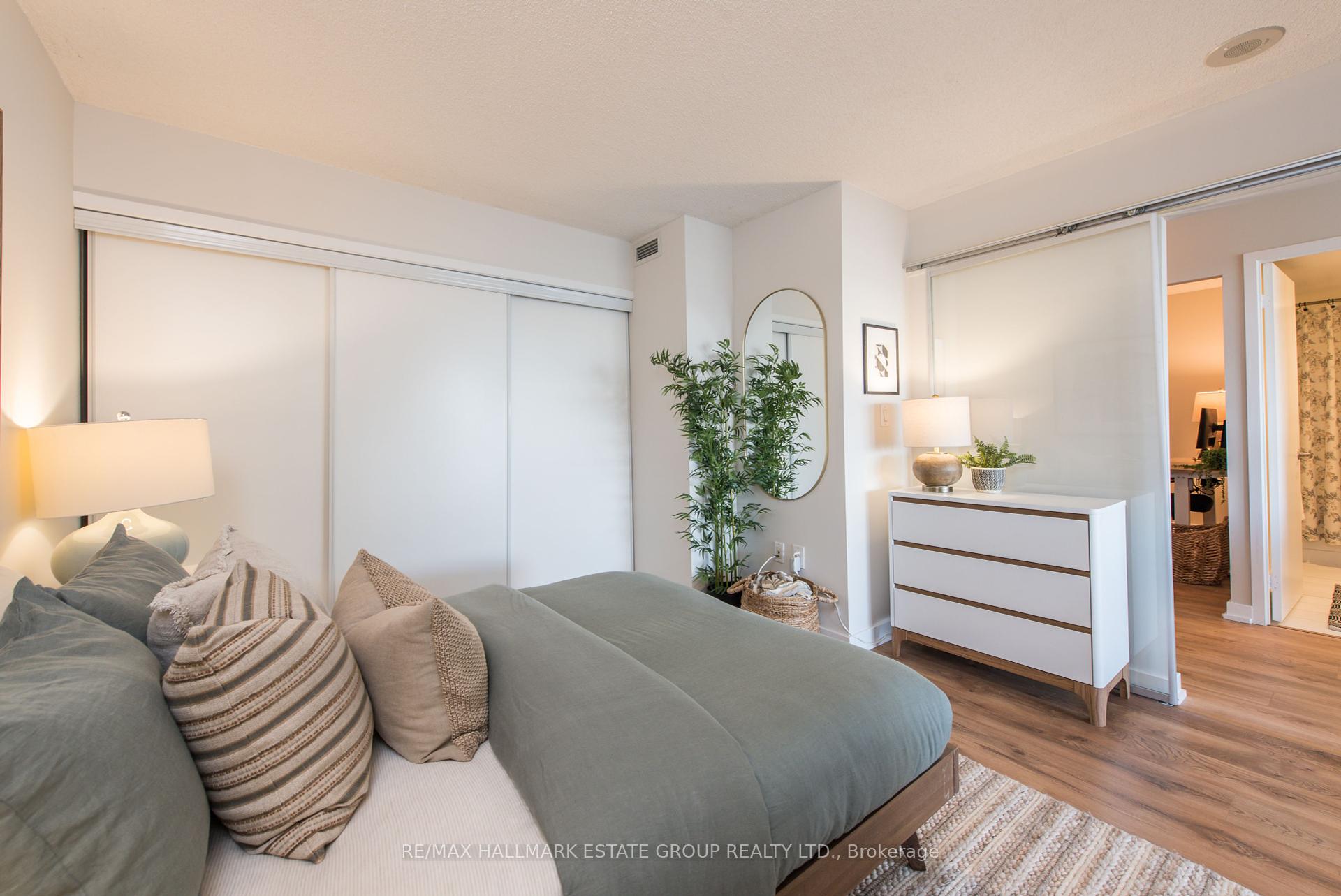 #545 - 8 Telegram Mews, Toronto, ON M5V3Z5 | 3 Bedroom 2 Bathroom Condo Apt | Image 21