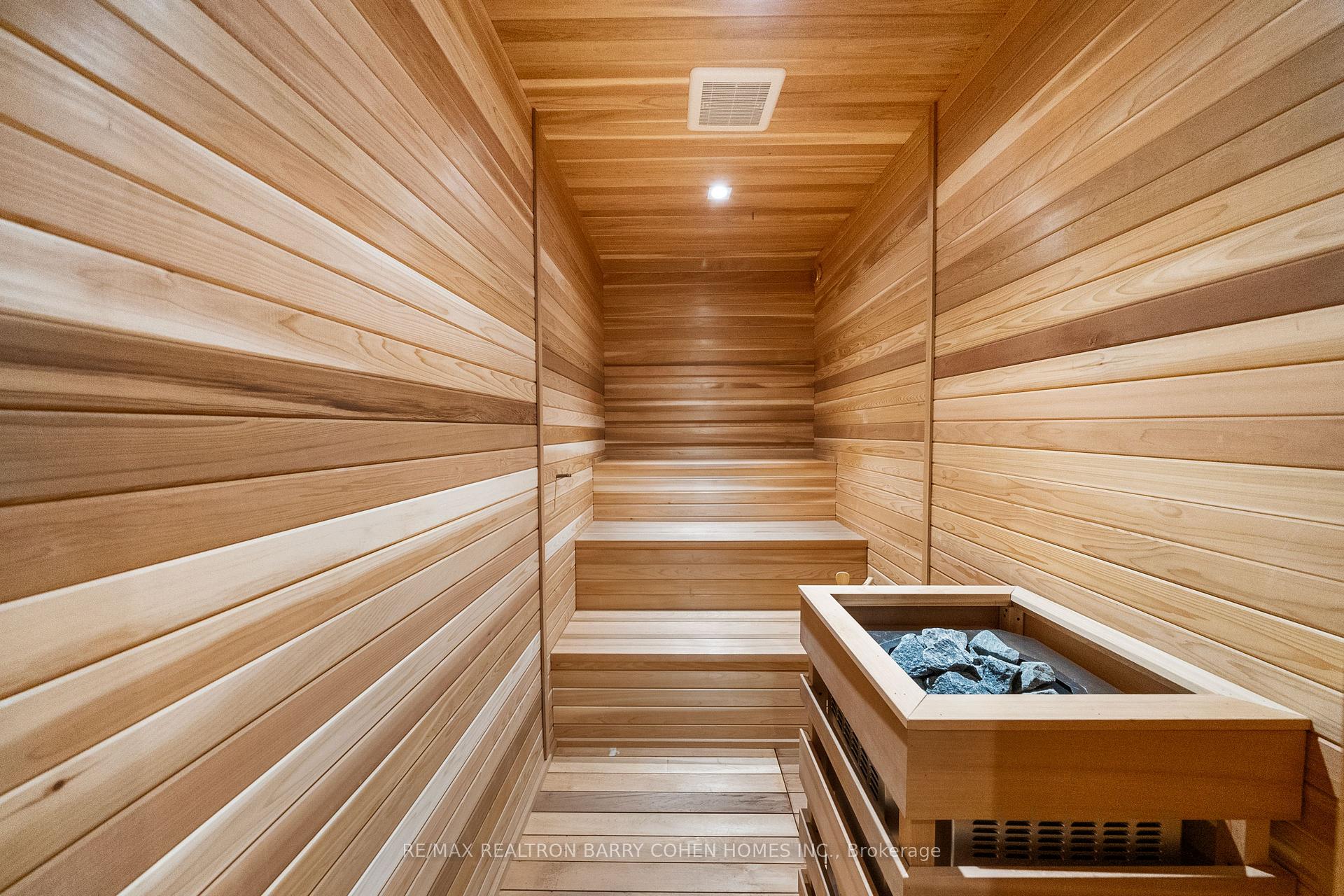 28 Brian Cliff Dr, Toronto, ON M3B2G2 | 4 Bedroom 7 Bathroom Detached House | Image 33