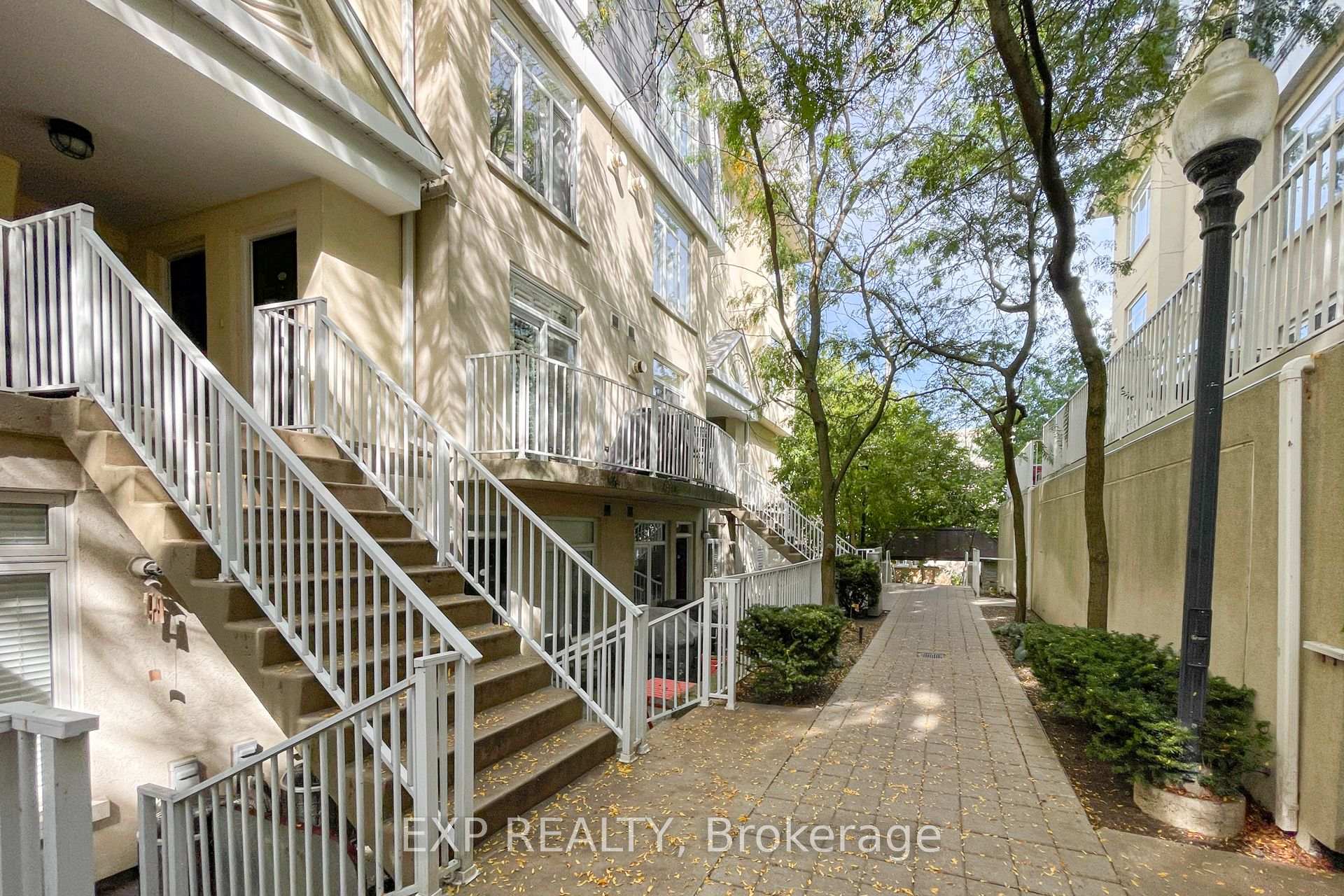 #632 - 38 Stadium Rd, Toronto, ON M5V3P4 | 2 Bedroom 1 Bathroom Condo Townhouse | Image 17