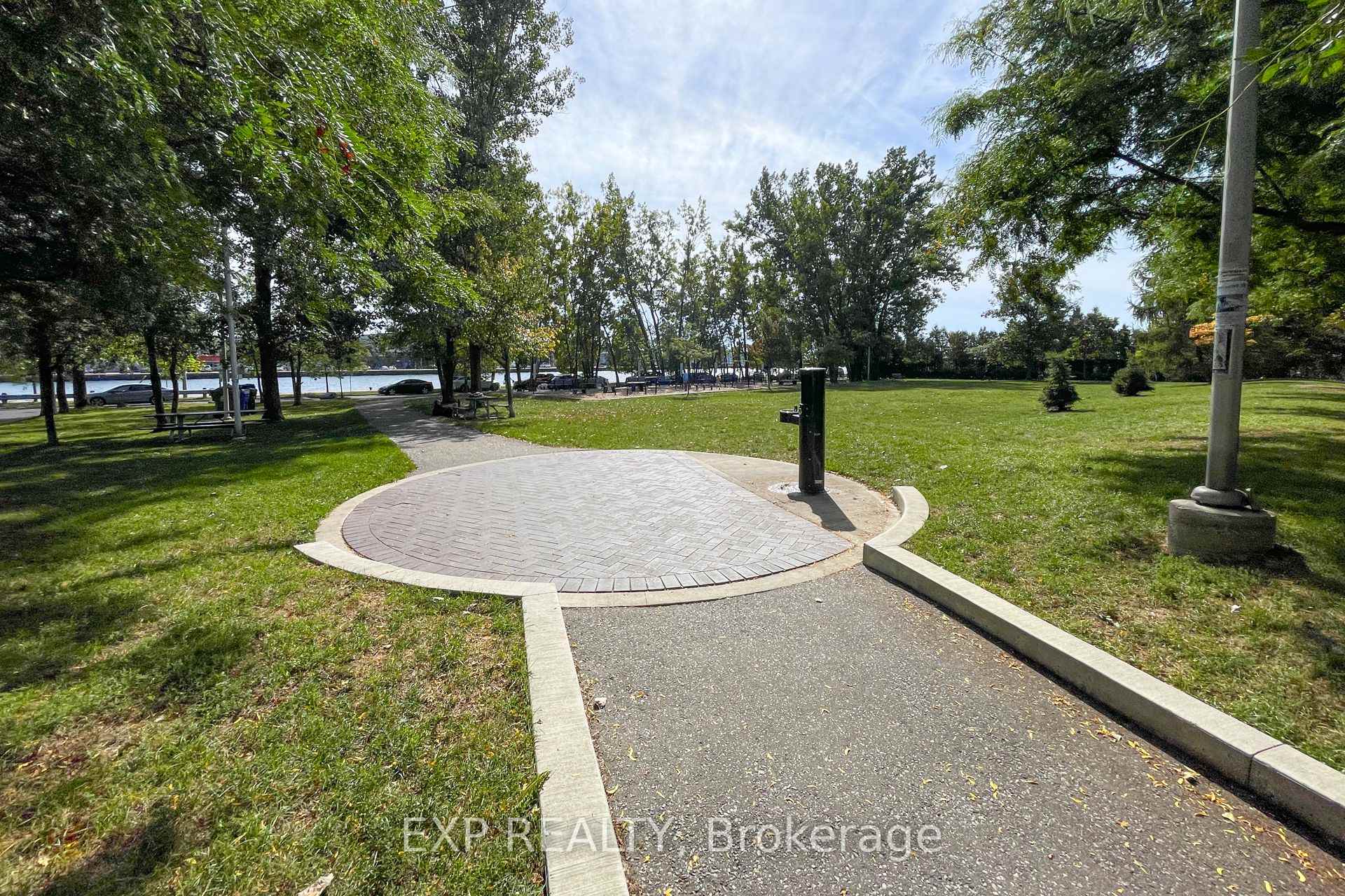 #632 - 38 Stadium Rd, Toronto, ON M5V3P4 | 2 Bedroom 1 Bathroom Condo Townhouse | Image 24