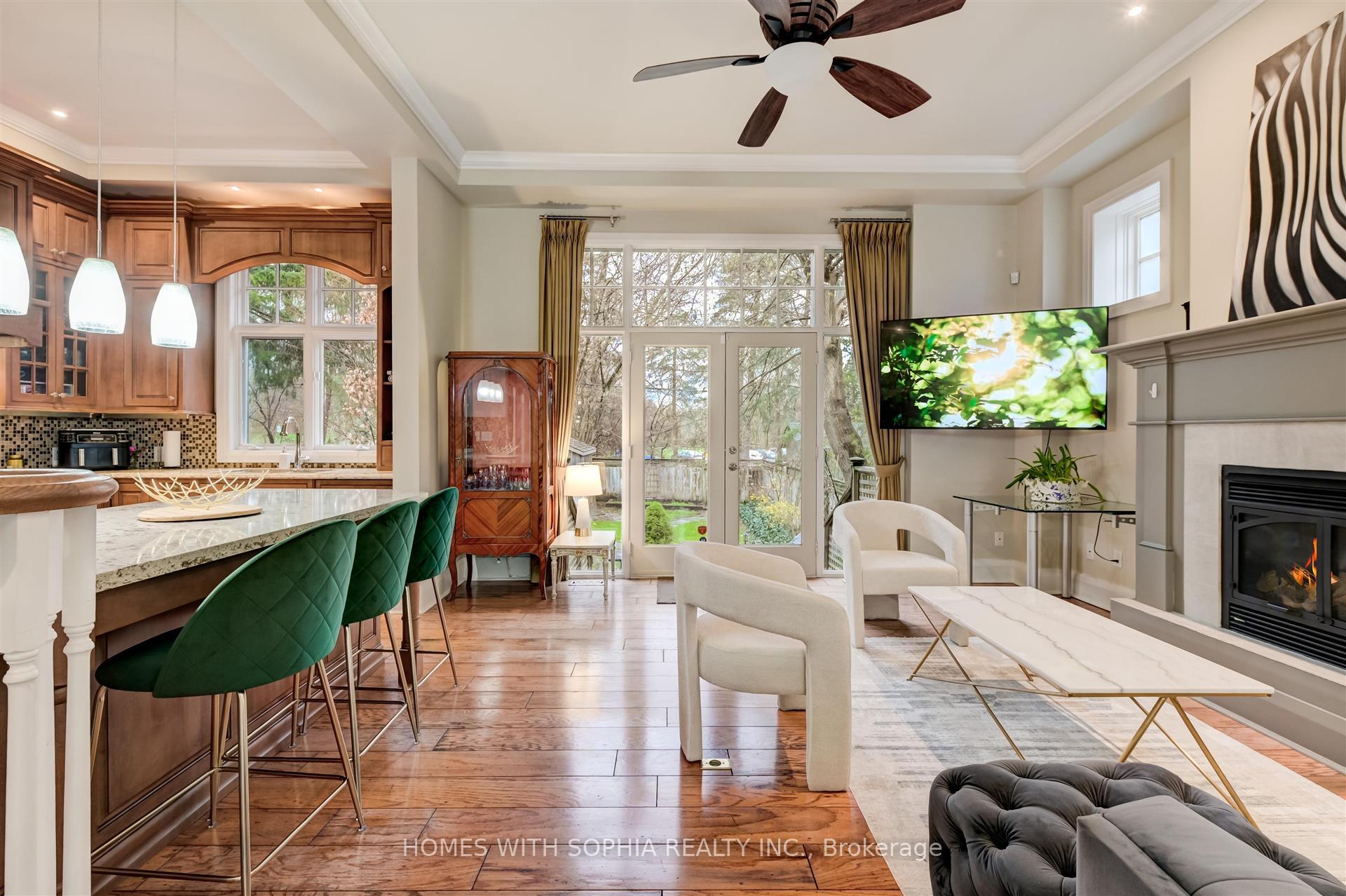 162 Glenvale Blvd, Toronto, ON M4G2W3 | 2 Bedroom 4 Bathroom Detached House | Image 1