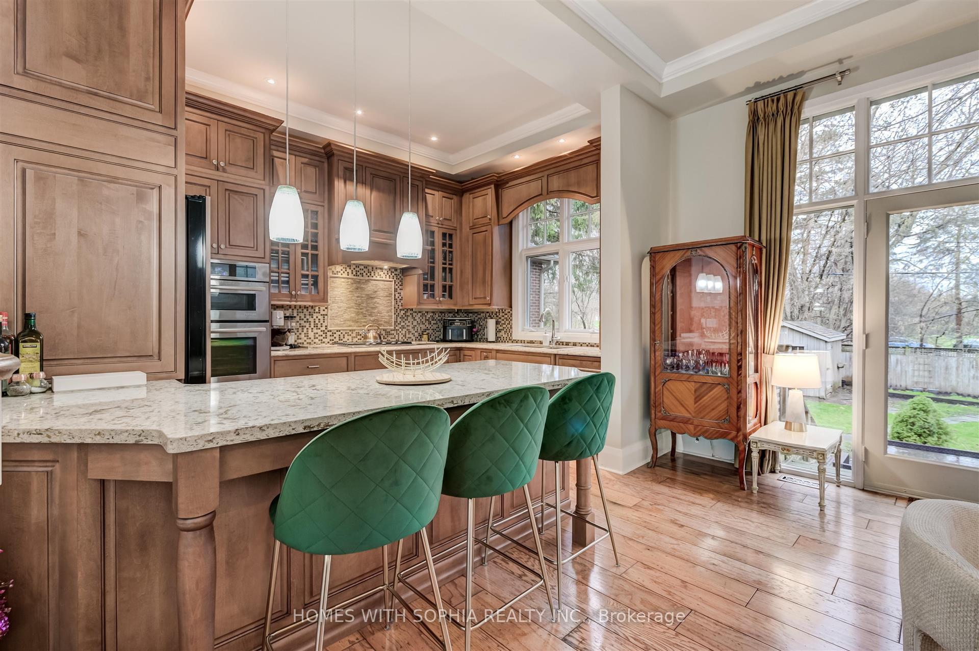 162 Glenvale Blvd, Toronto, ON M4G2W3 | 2 Bedroom 4 Bathroom Detached House | Image 11