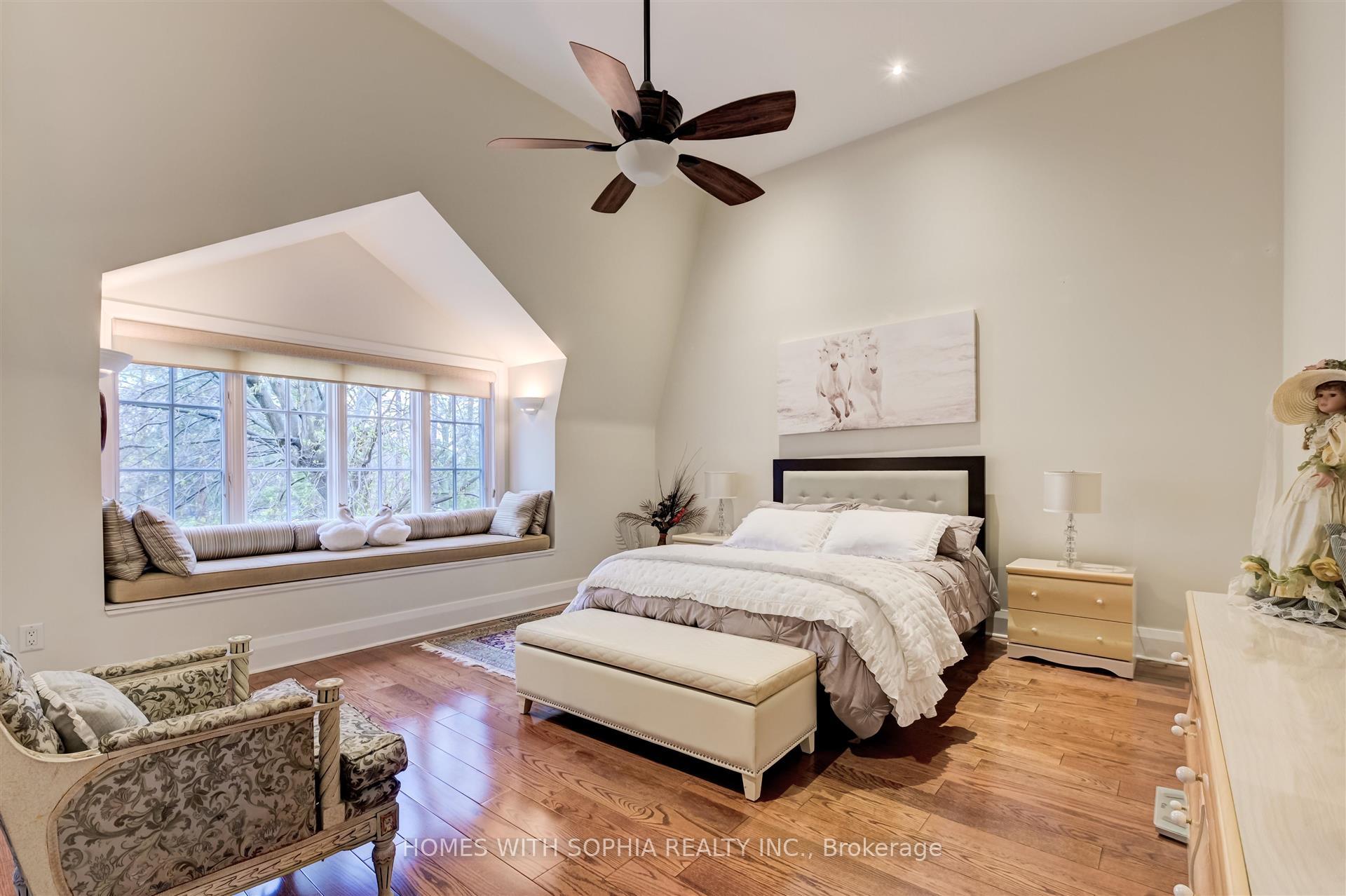 162 Glenvale Blvd, Toronto, ON M4G2W3 | 2 Bedroom 4 Bathroom Detached House | Image 18